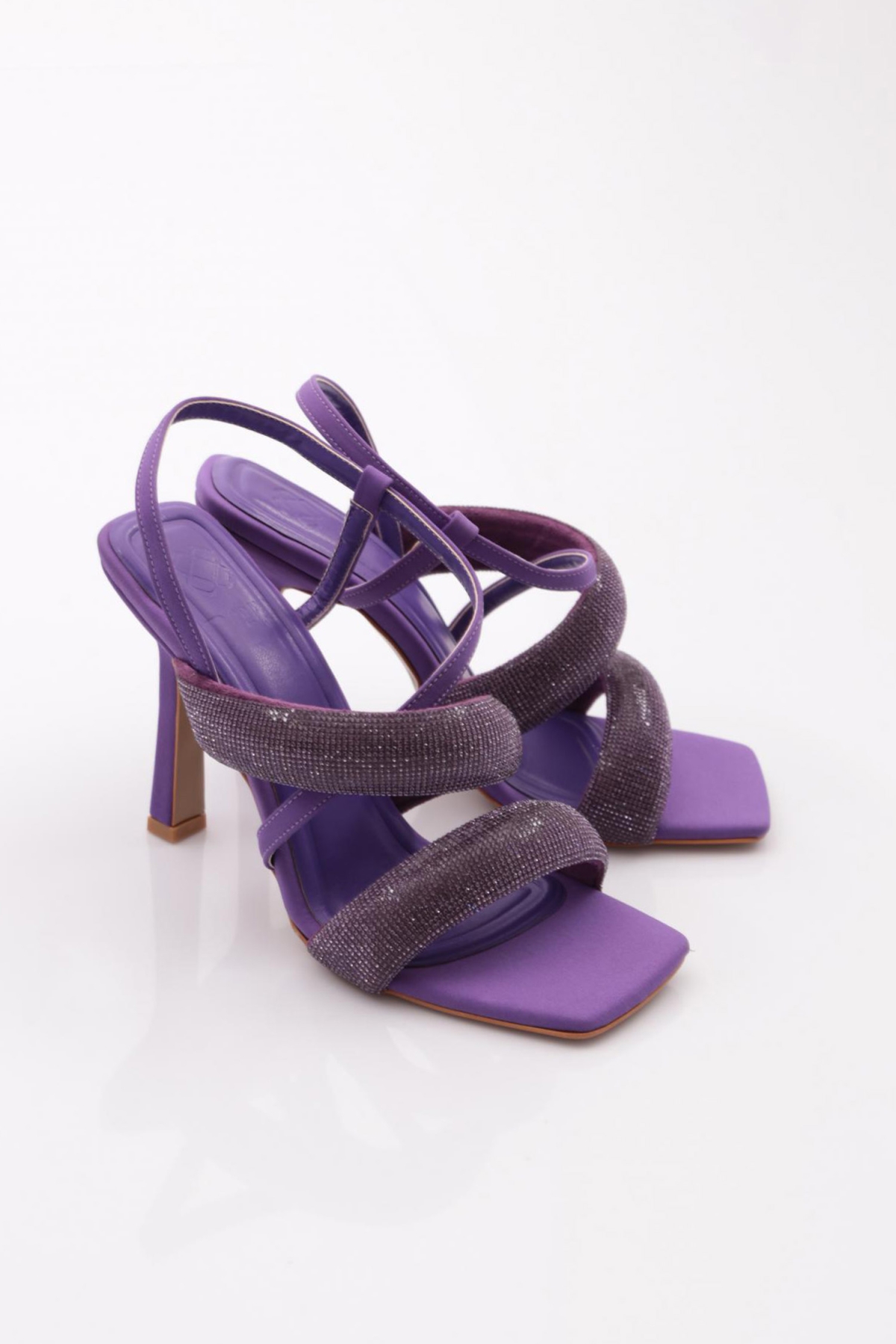 2032 Kadin Sirali Kalin Sirali Ve Çapraz Bantli Silver Taşli Topuklu Sandalet - Görsel 3