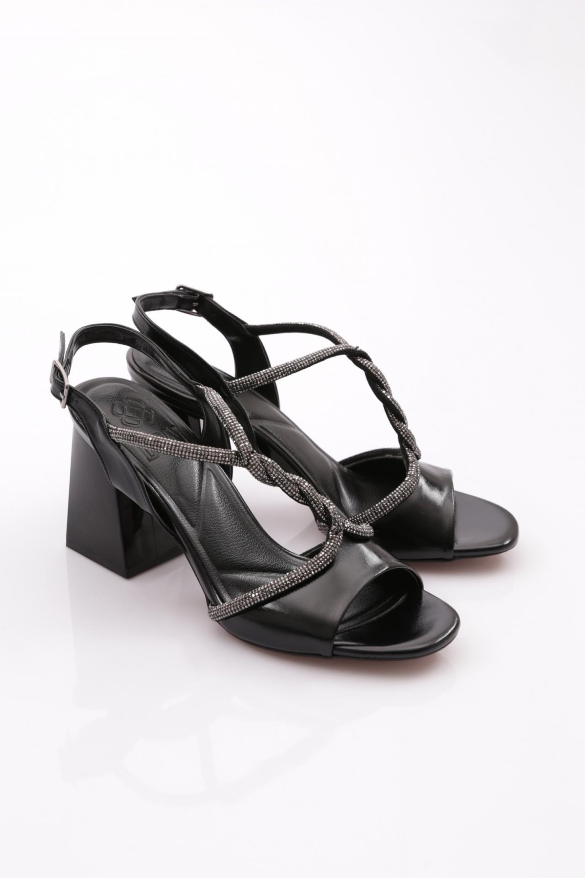 808-23Y Kadin Bantli Silver Taşli Burgu Aksesuarli Topuklu Sandalet - Görsel 3