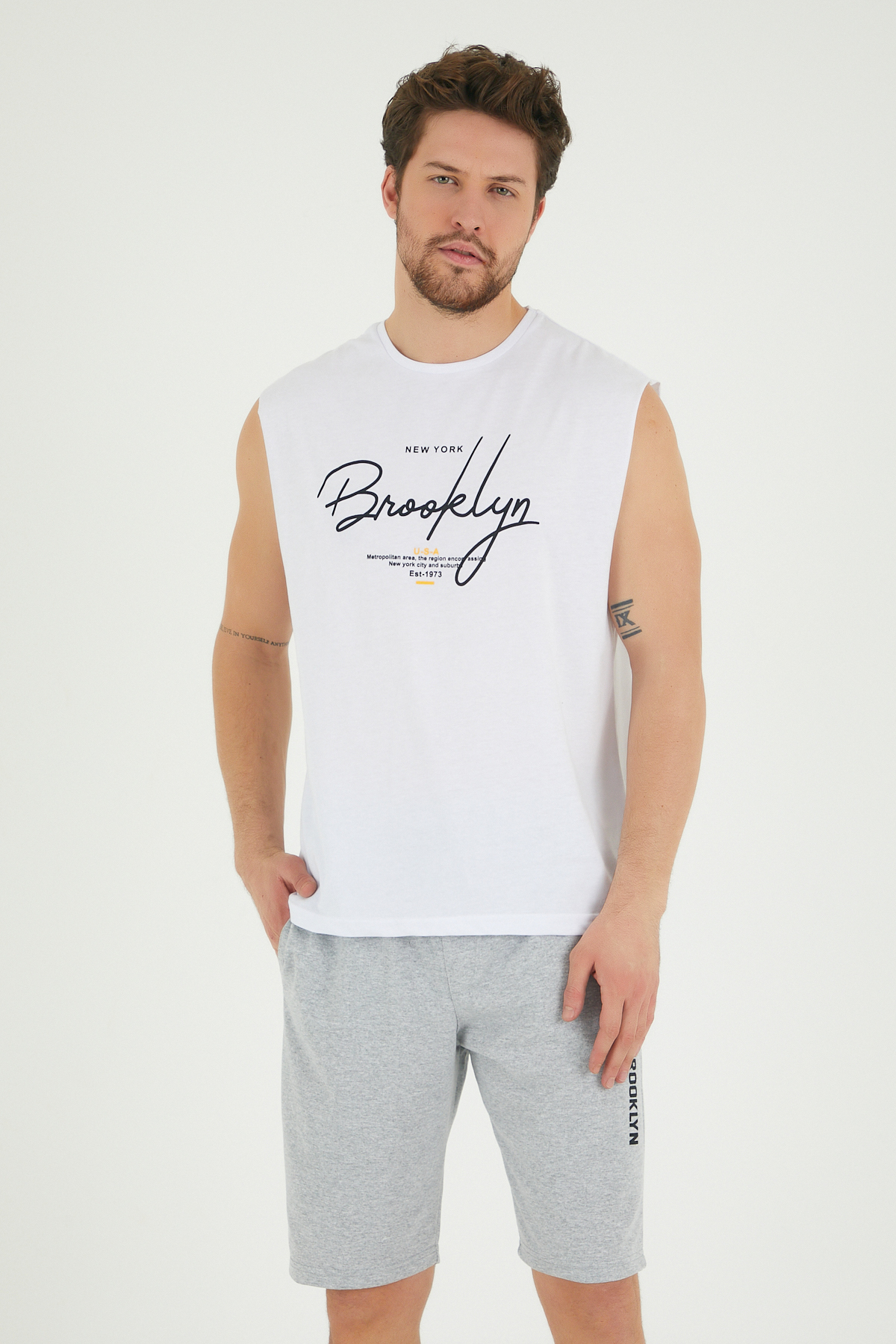 Erkek Bisiklet Yaka Regular Fit Brooklyn Baskılı Tişört SPR22TS115