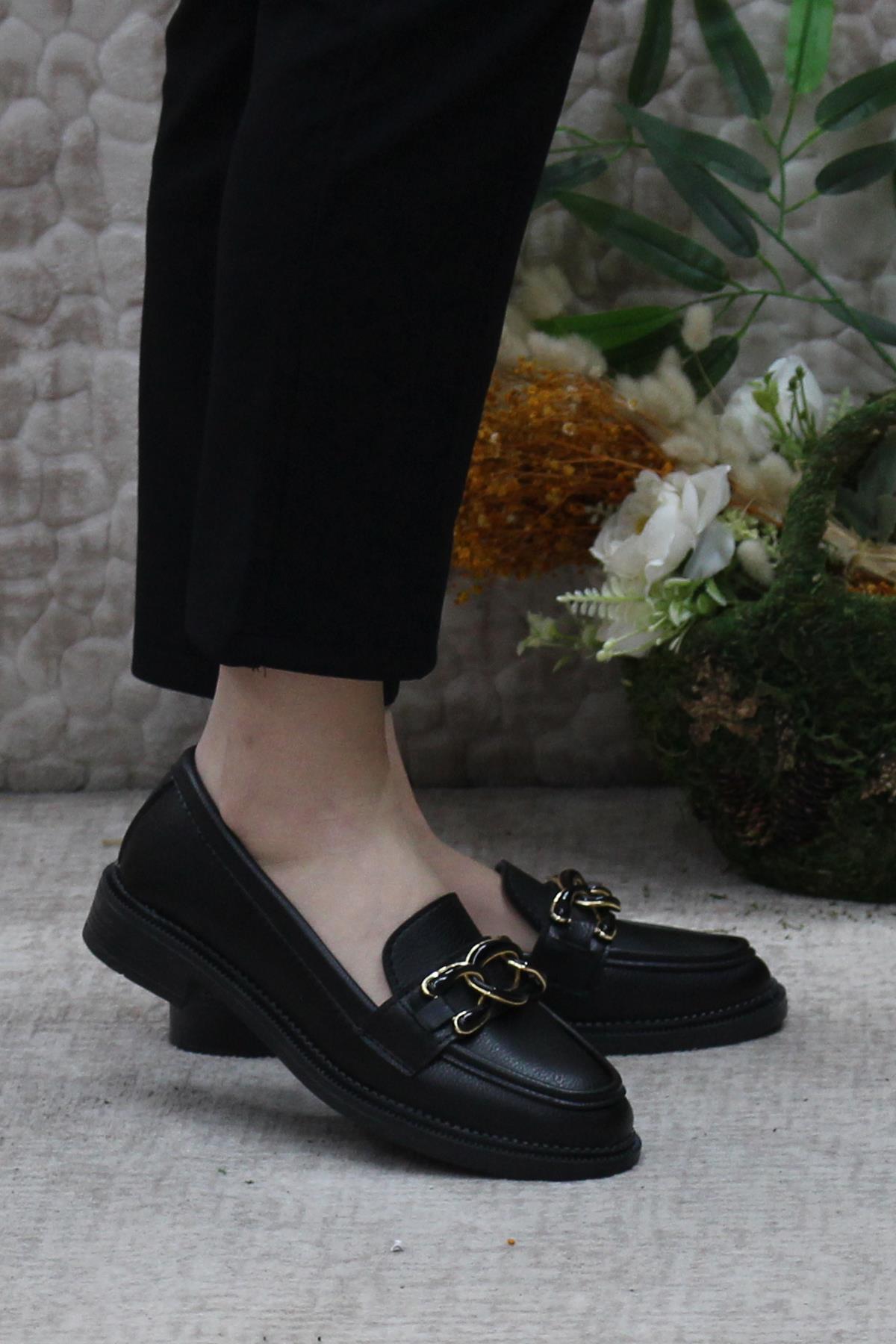 034-228 Siyah Cilt Toka Detaylı Rahat Loafer Kadın Ayakkabı - Görsel 2