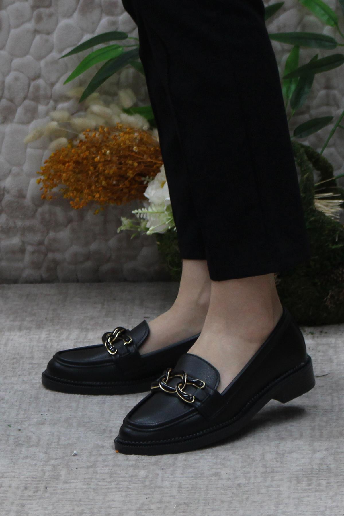 034-228 Siyah Cilt Toka Detaylı Rahat Loafer Kadın Ayakkabı - Görsel 4