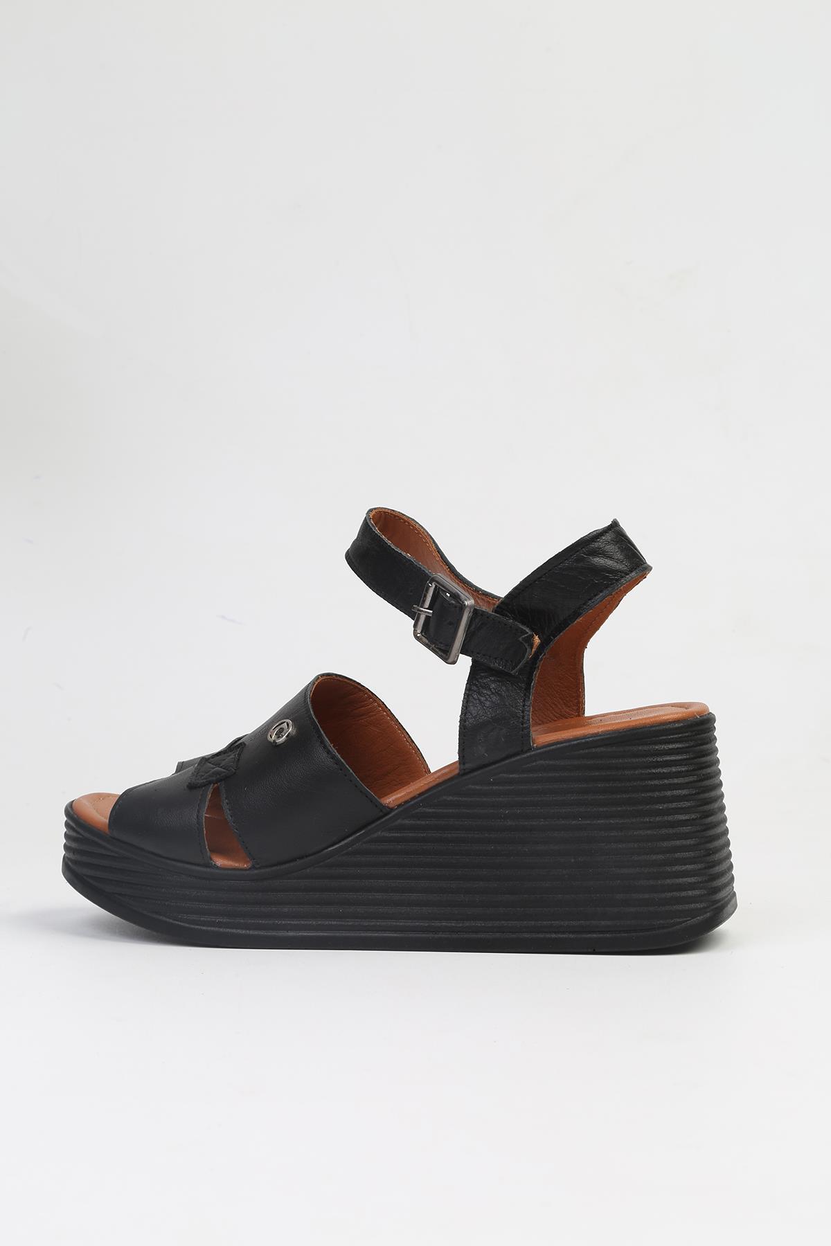 ® | PC-7061 Siyah-Kadın Dolgu Topuk Ayakkabı - Görsel 4