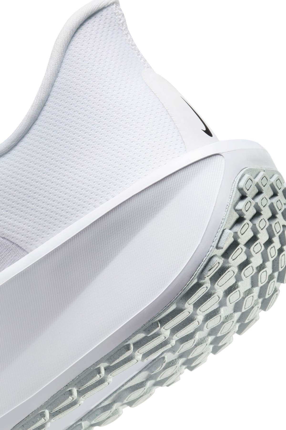 Nike QUEST 6 Beyaz Erkek Koşu Ayakkabısı - Görsel 7