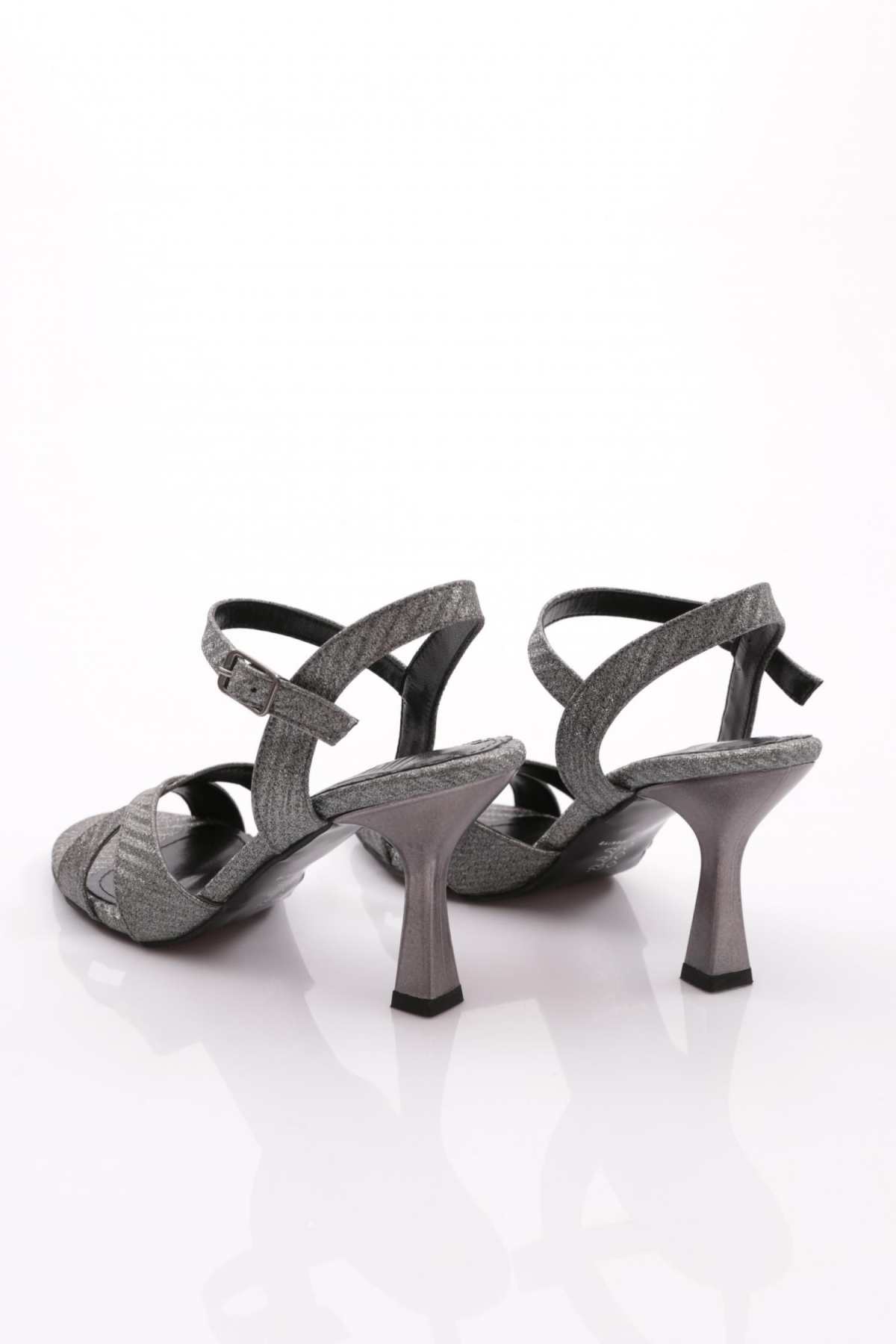 902 Kadin Çapraz Şeritli Topuklu Ayakkabi - Görsel 4