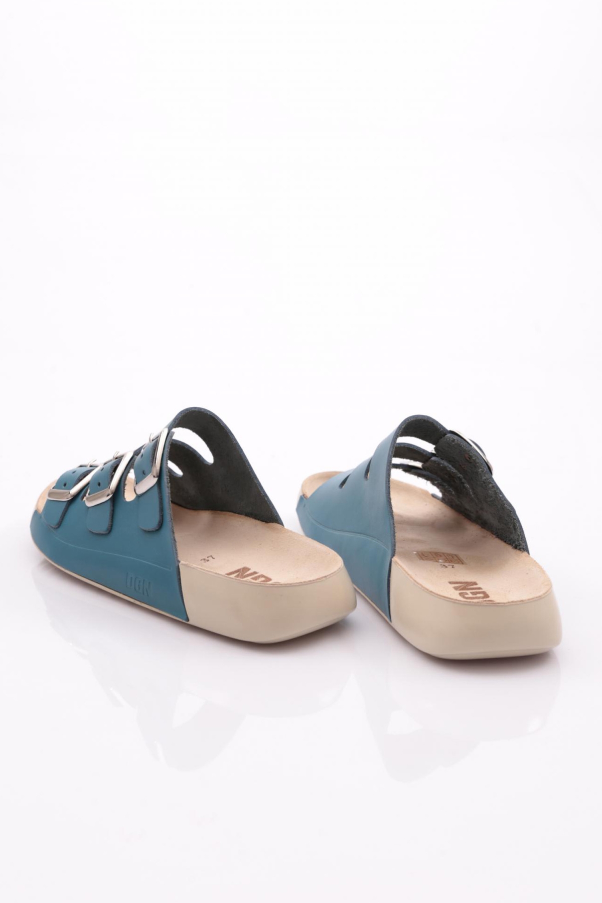 P29 Kadin Tokali Üç Bantli Terlik - Görsel 4