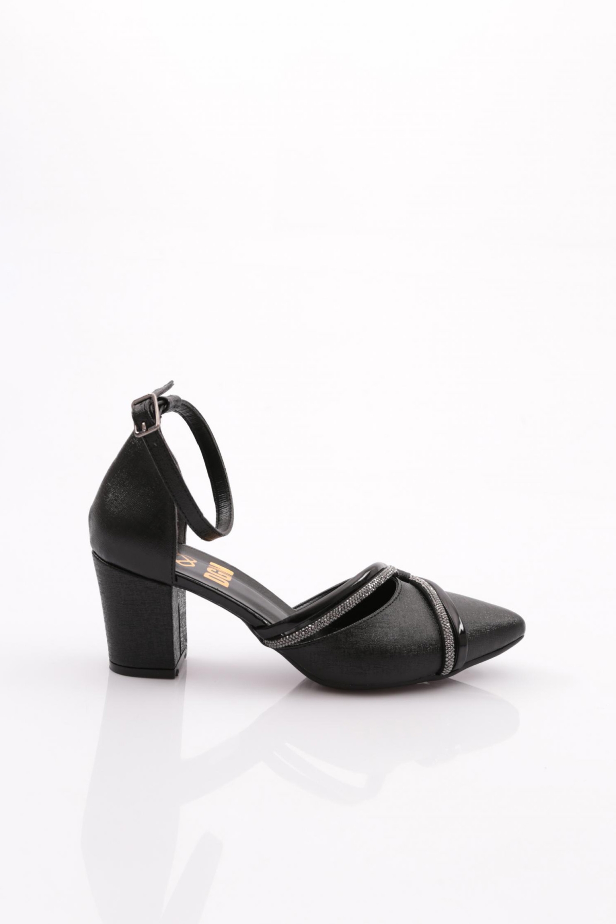 Dg K644 Kadin Taş Süslemeli Bilekten Bağlamali Topuklu Ayakkabi - Görsel 2