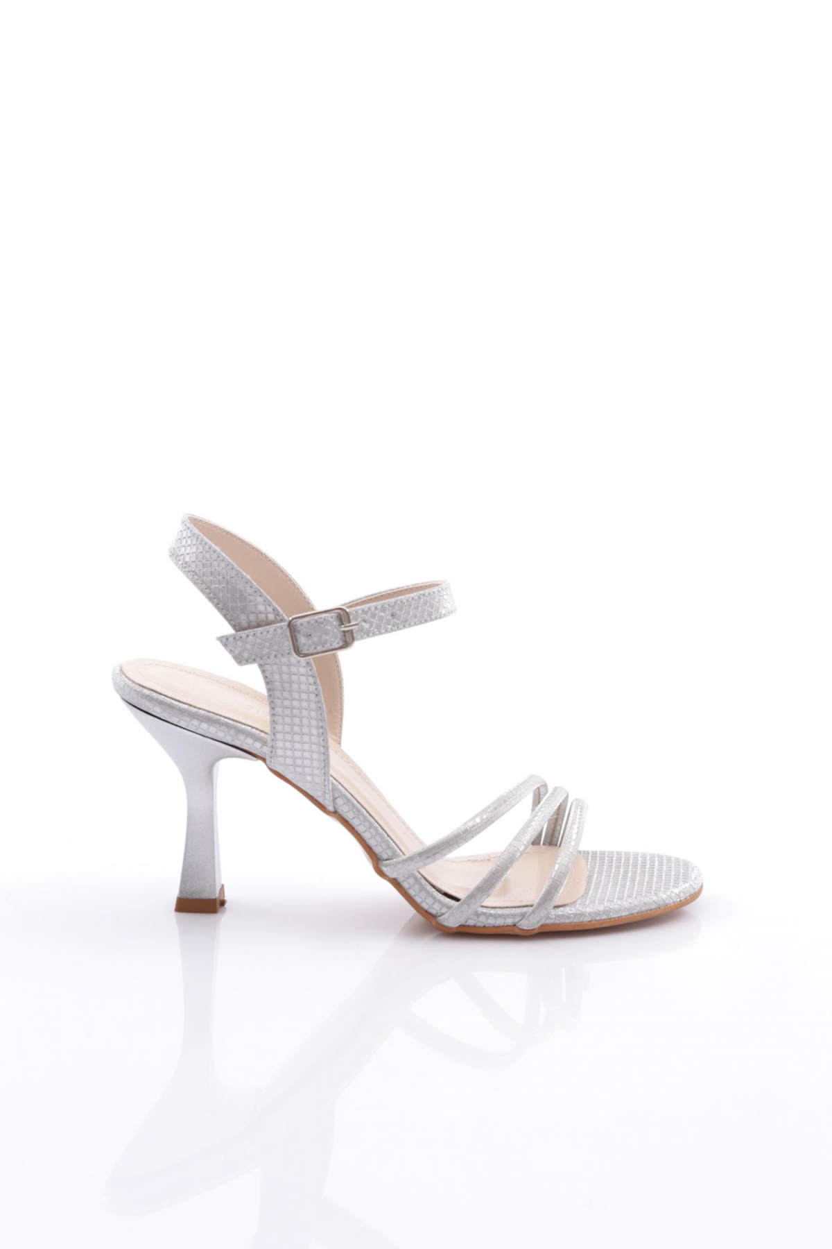 913 Kadin Şeritli Topuklu Ayakkabi - Görsel 2