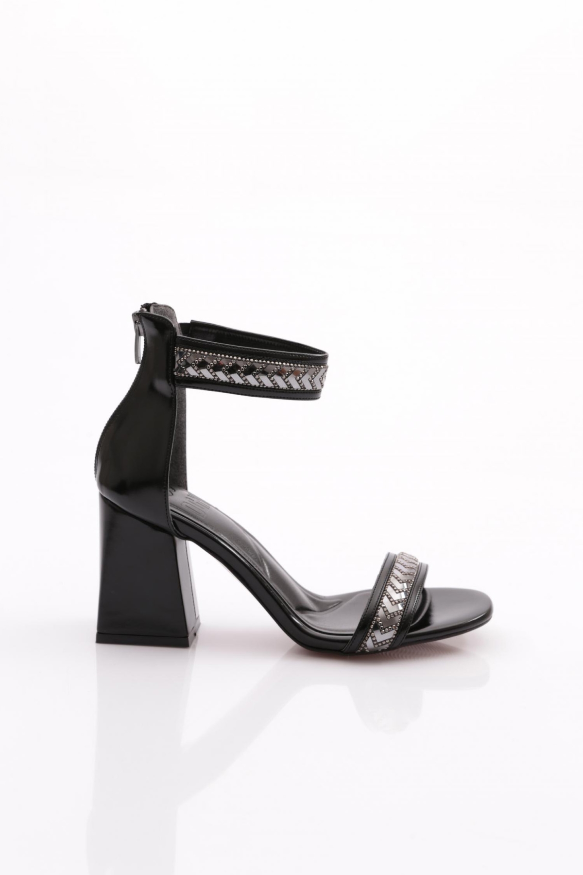 708 Kadin Bilekten Bağlamali Topuklu Ayakkabi - Görsel 2