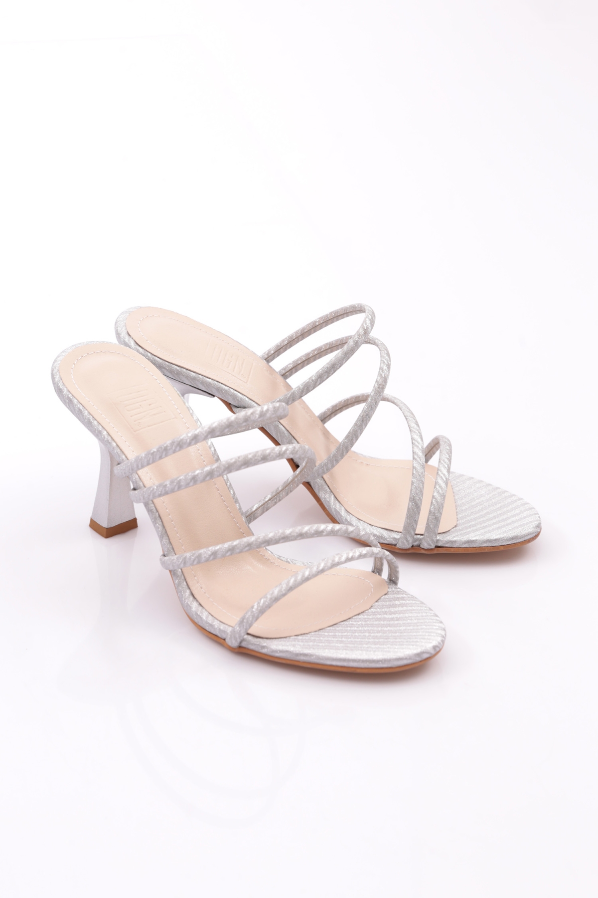 905 Kadin Şerit Detayli Topuklu Terlik - Görsel 3