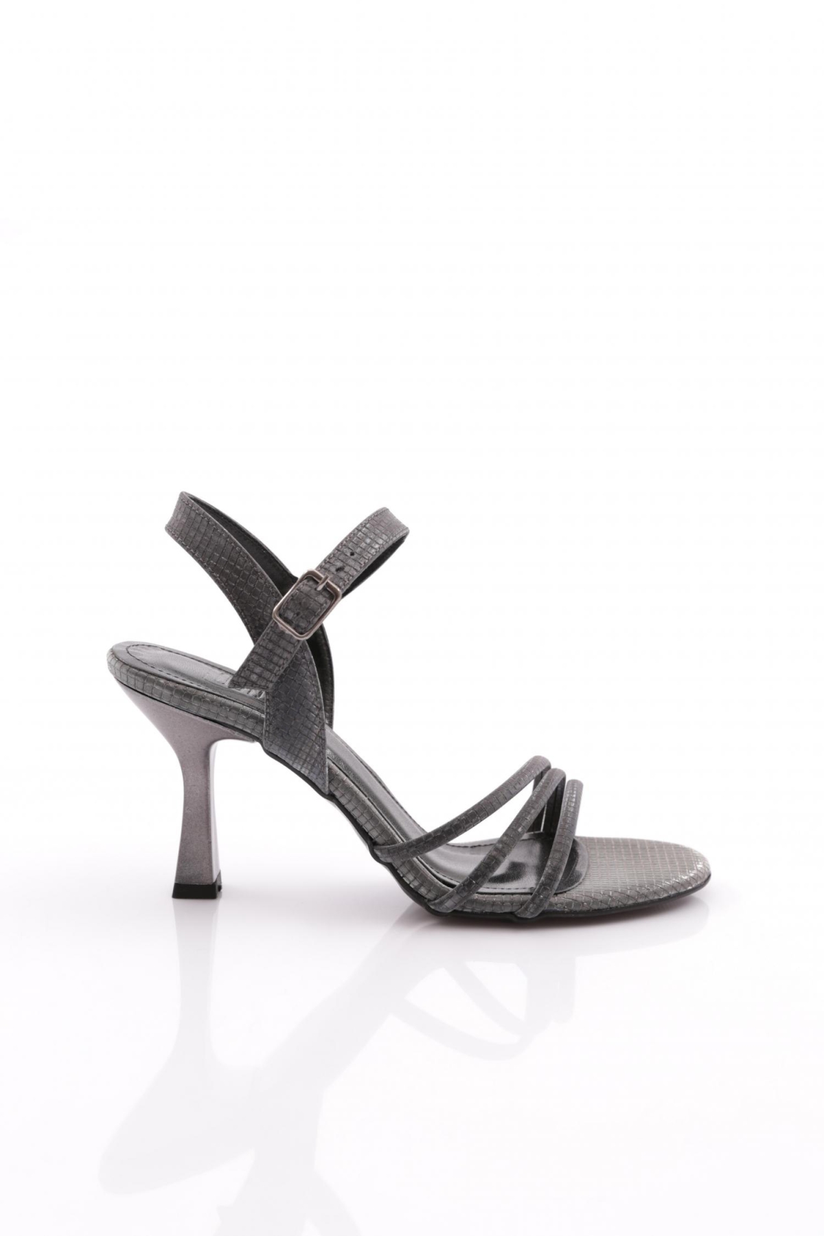 913 Kadin Şeritli Topuklu Ayakkabi - Görsel 2