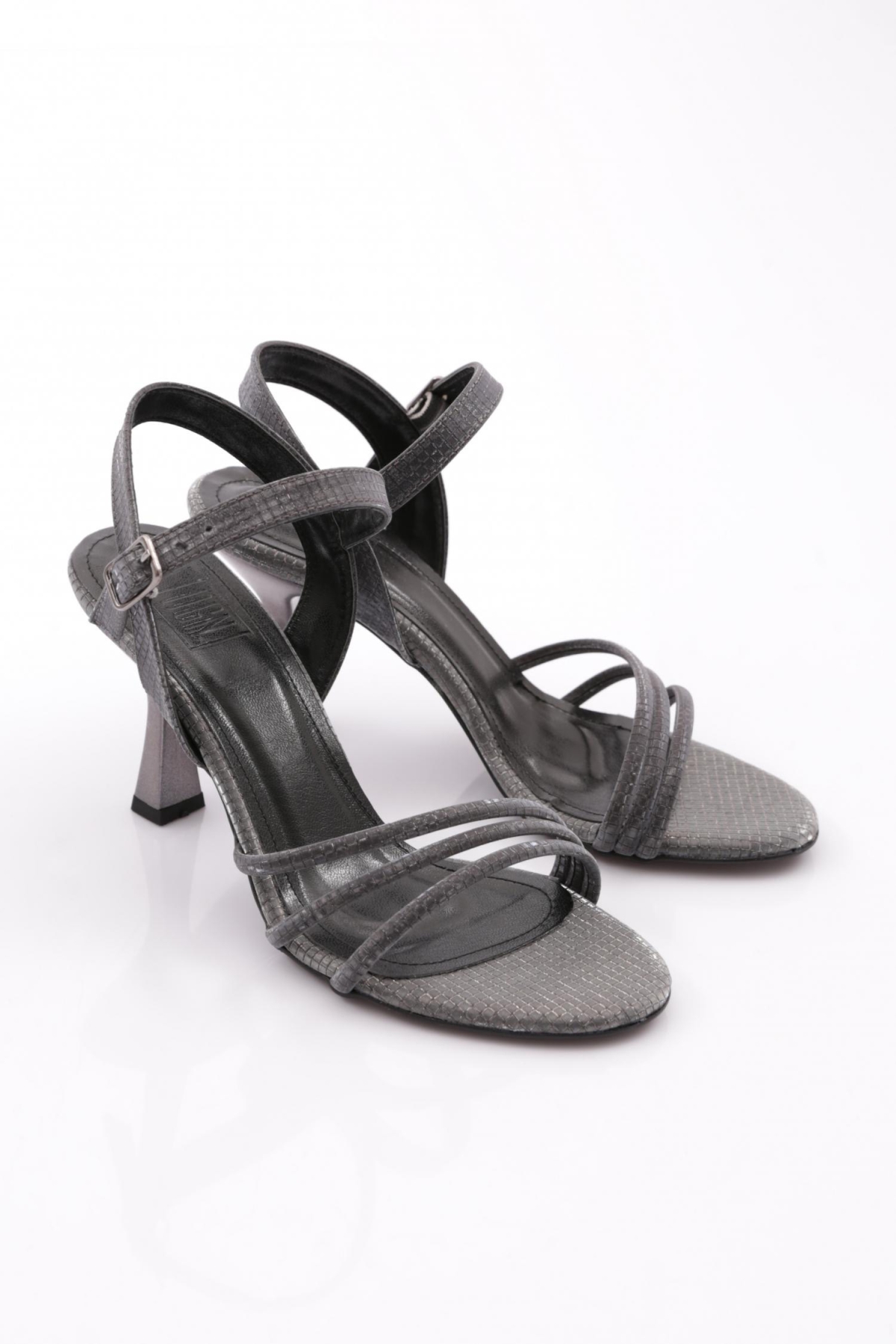 913 Kadin Şeritli Topuklu Ayakkabi - Görsel 3