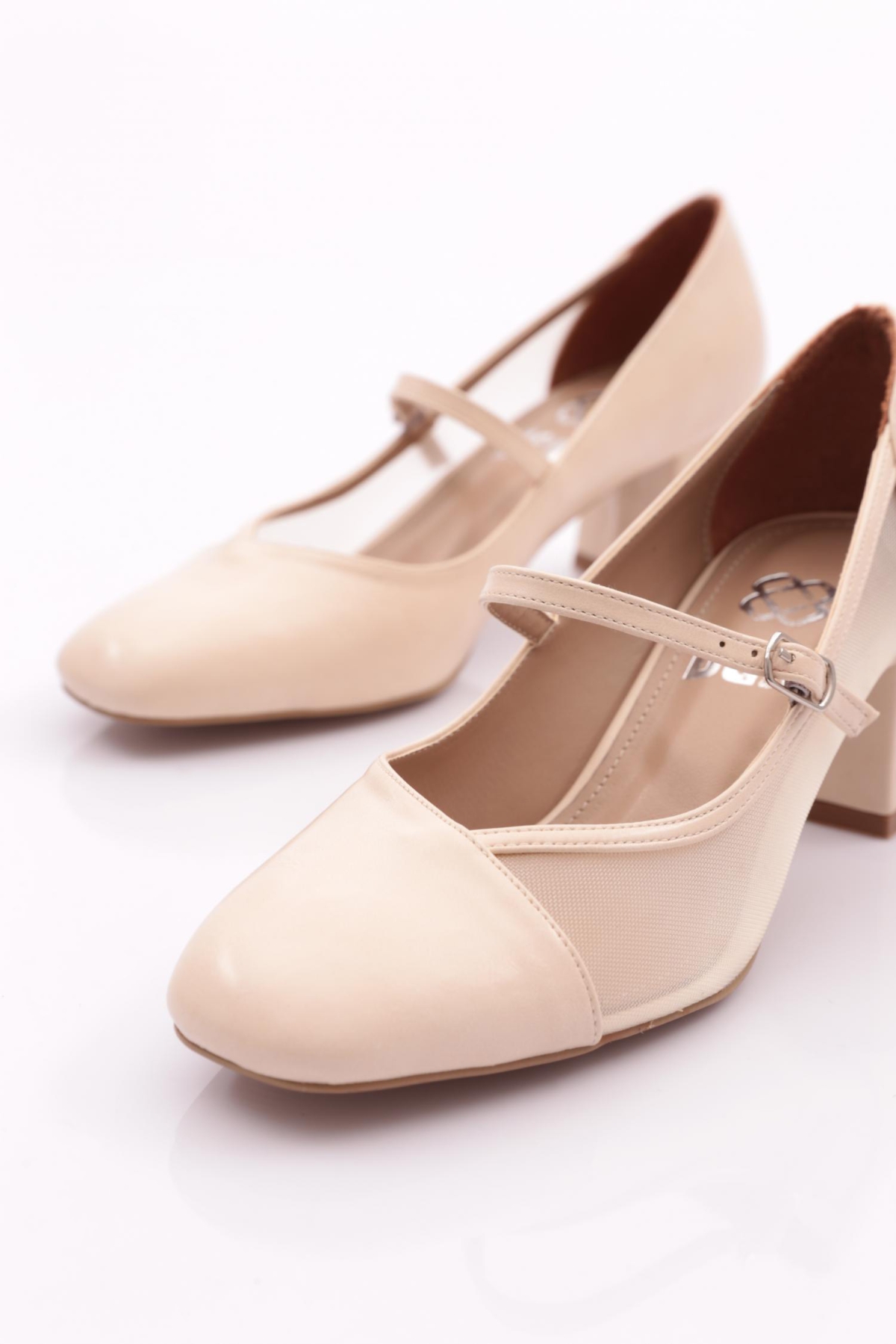 6802 Kadin Üstten Kemer Bağlamali Topuklu Ayakkabi - Görsel 5
