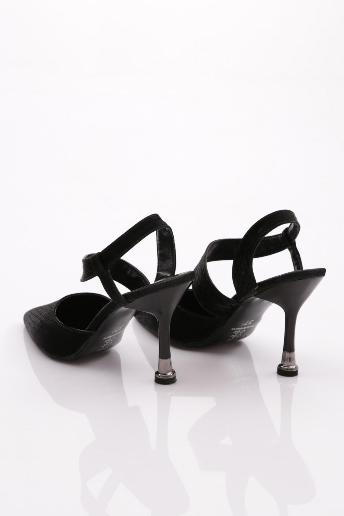 1022 Kadin İnce Topuklu Ayakkabi - Görsel 4