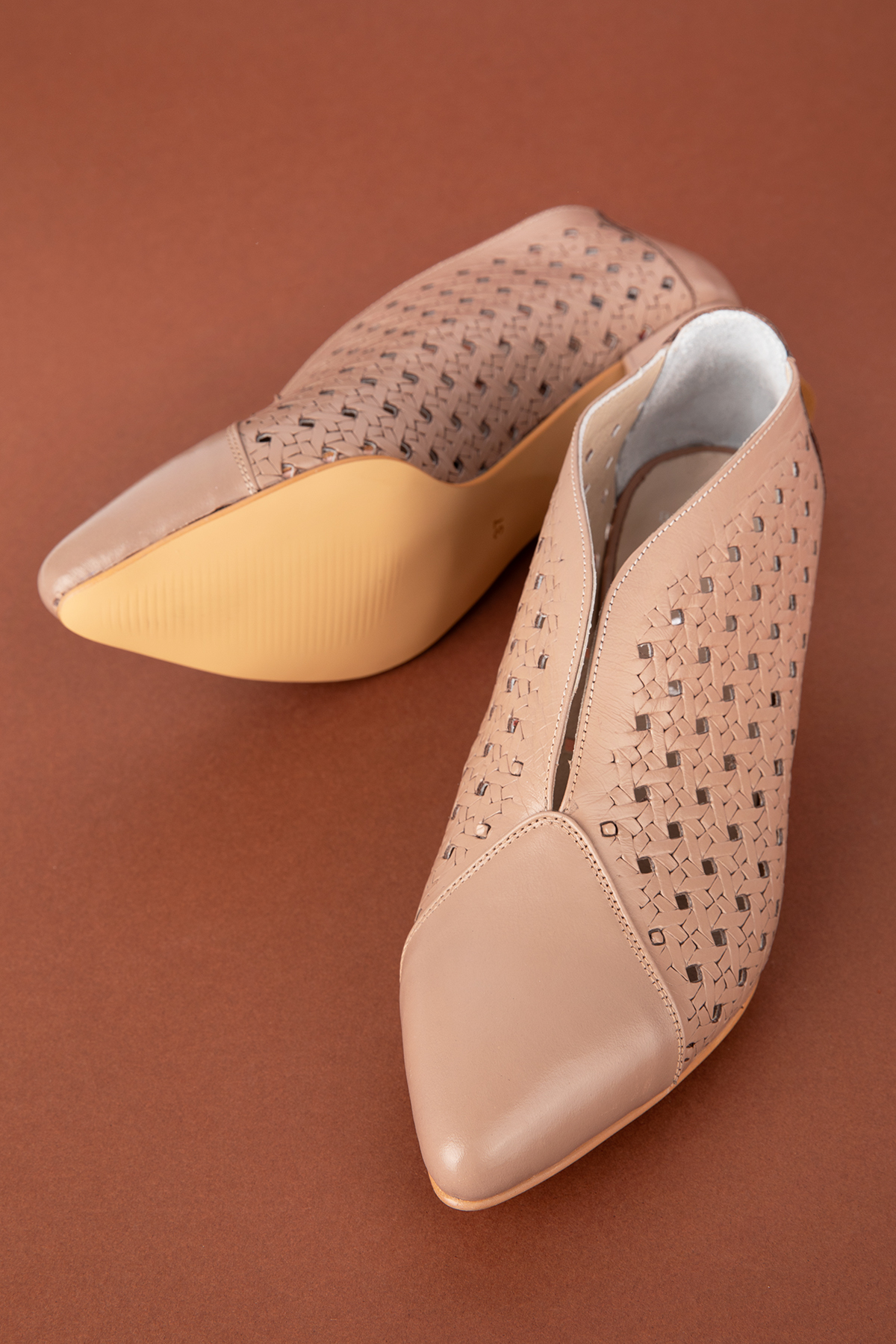 Gondol Hakiki Deri Lazer Kesim Şık Kısa Topuklu Ayakkabı şhn.860 - Görsel 4