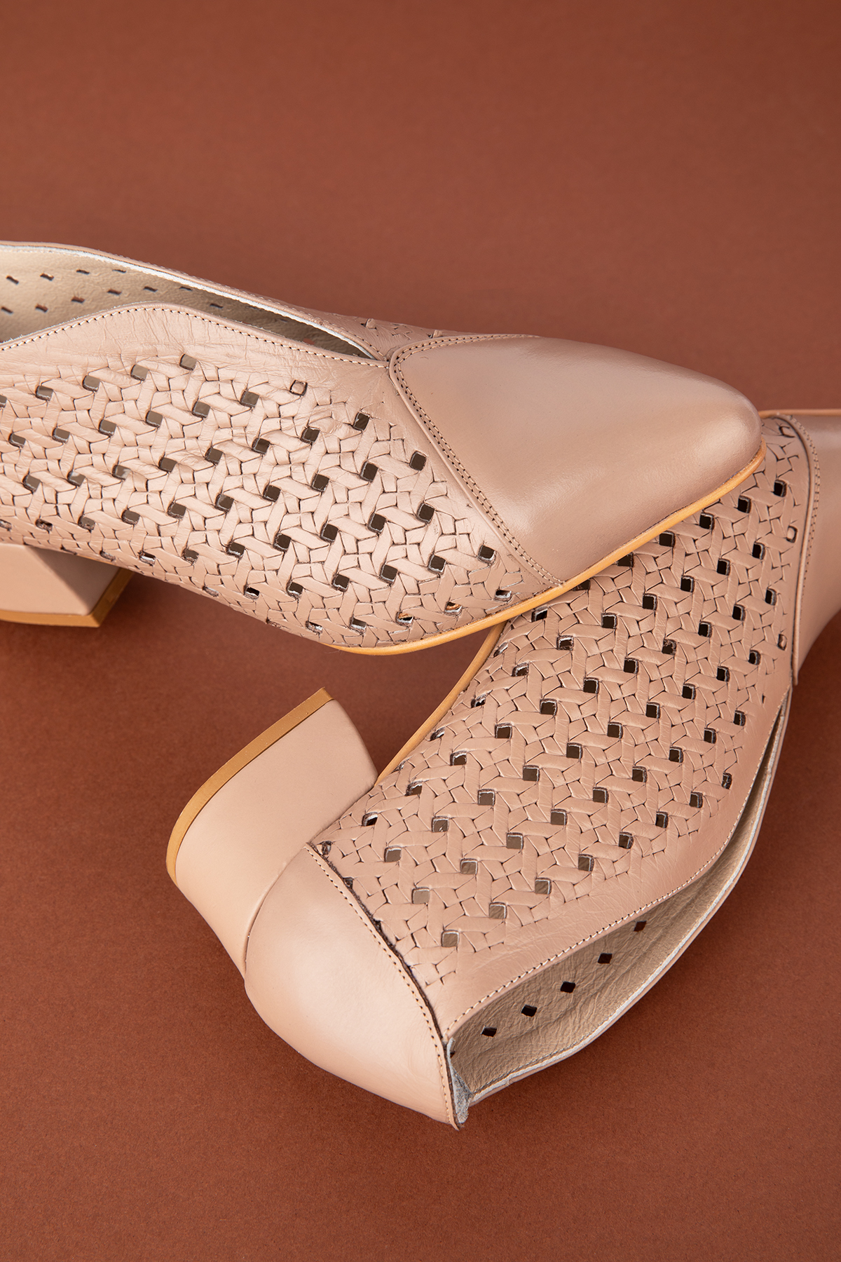 Gondol Hakiki Deri Lazer Kesim Şık Kısa Topuklu Ayakkabı şhn.860 - Görsel 5