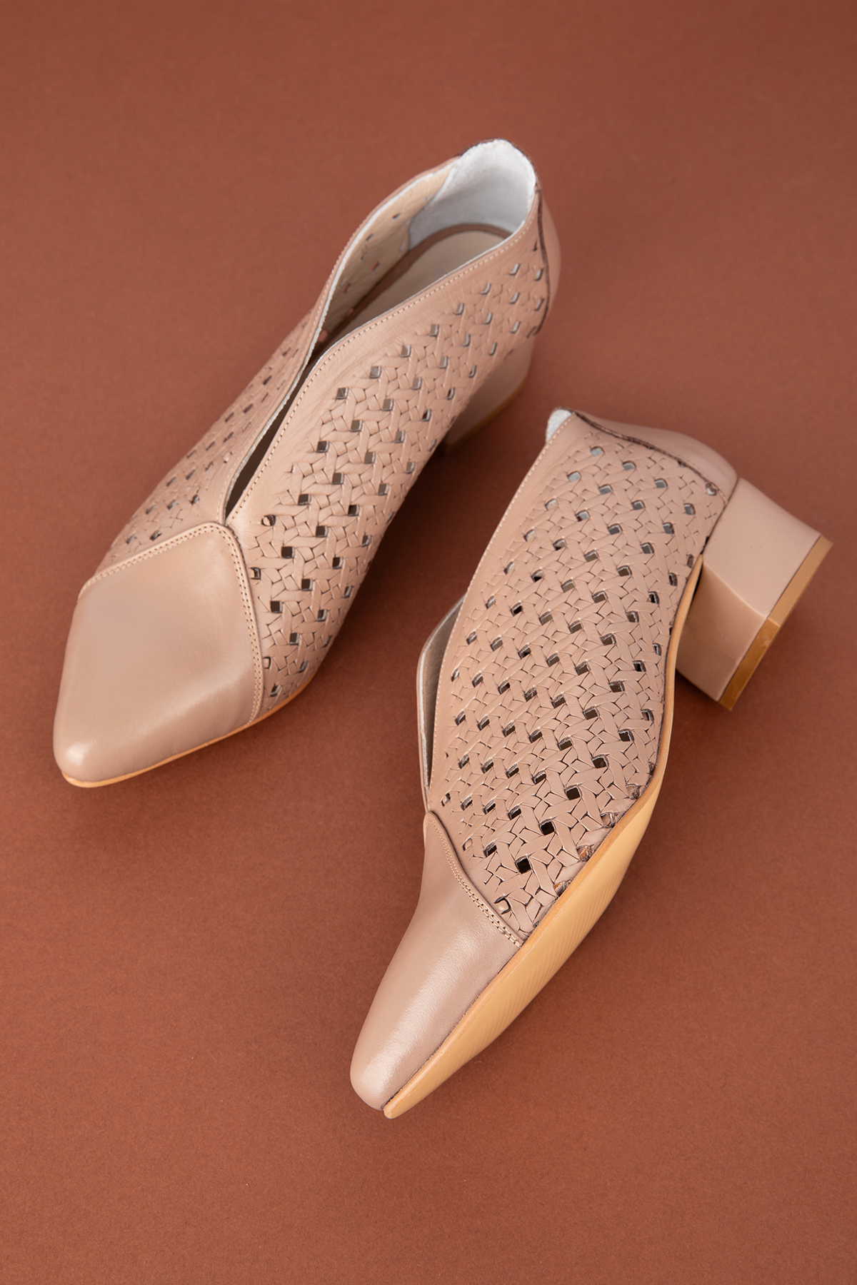 Gondol Hakiki Deri Lazer Kesim Şık Kısa Topuklu Ayakkabı şhn.860 - Görsel 6