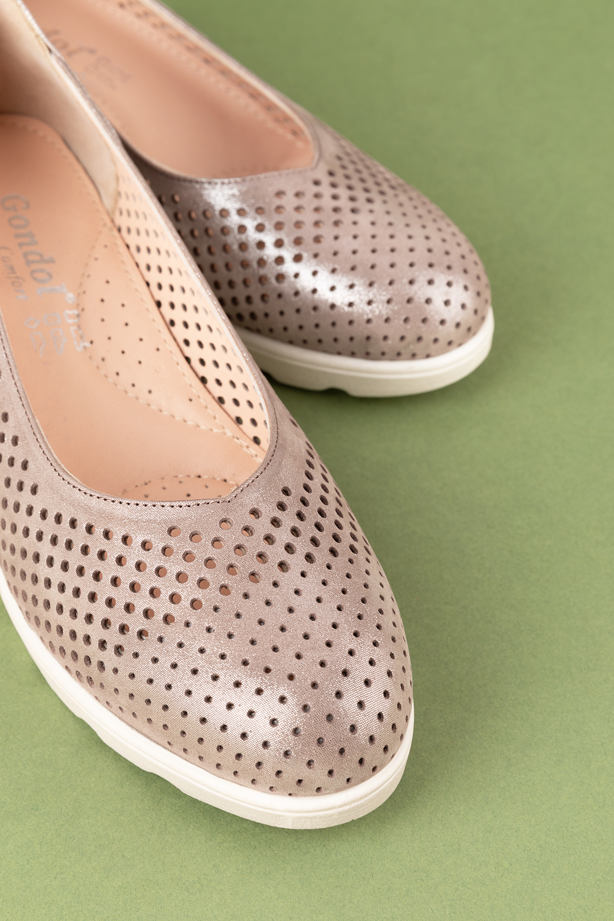 Gondol Kadın Hakiki Deri Dolgu Topuk Rahat Şık Anne Ayakkabısı ell.6596 - Görsel 3