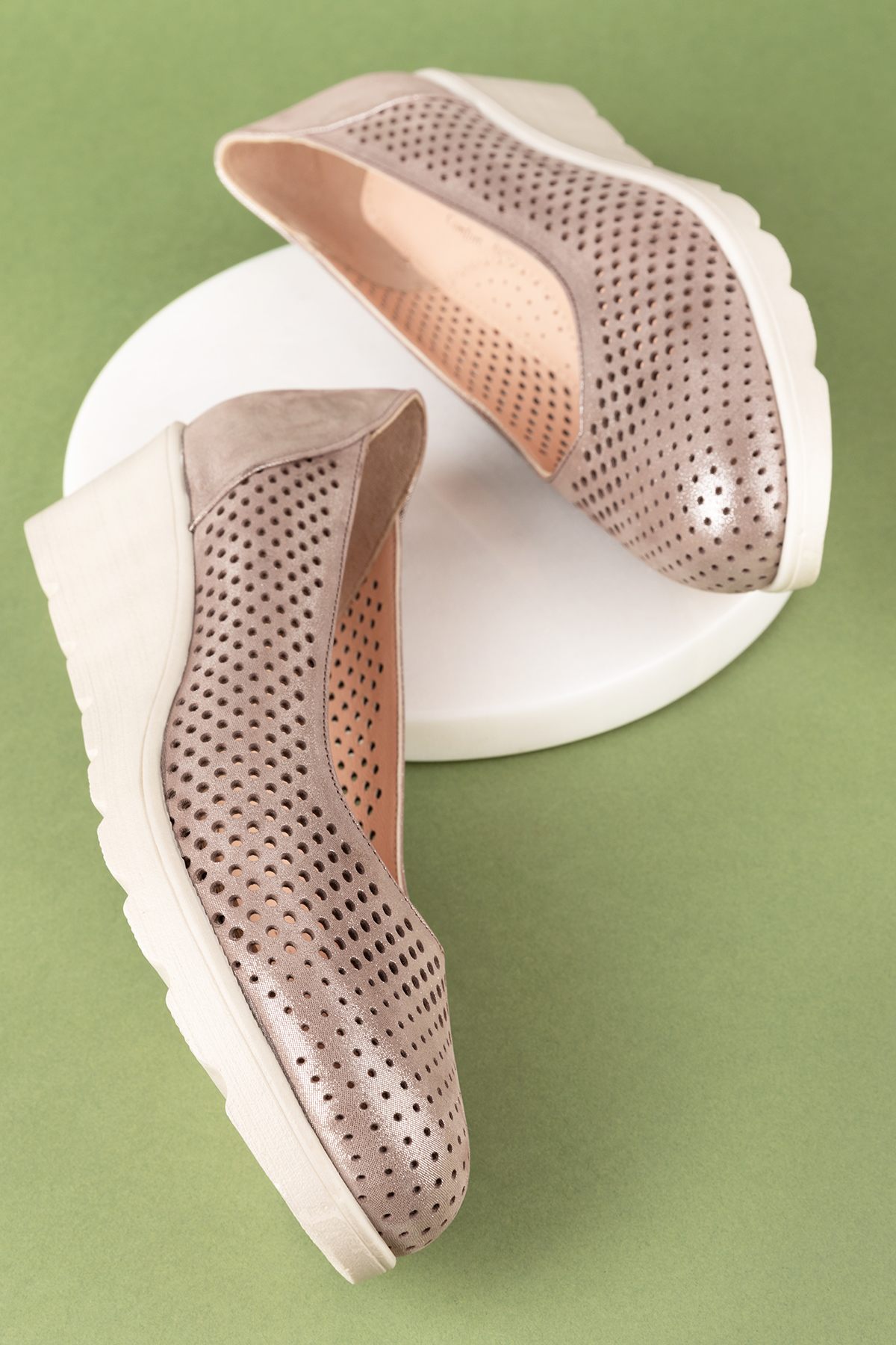 Gondol Kadın Hakiki Deri Dolgu Topuk Rahat Şık Anne Ayakkabısı ell.6596 - Görsel 5