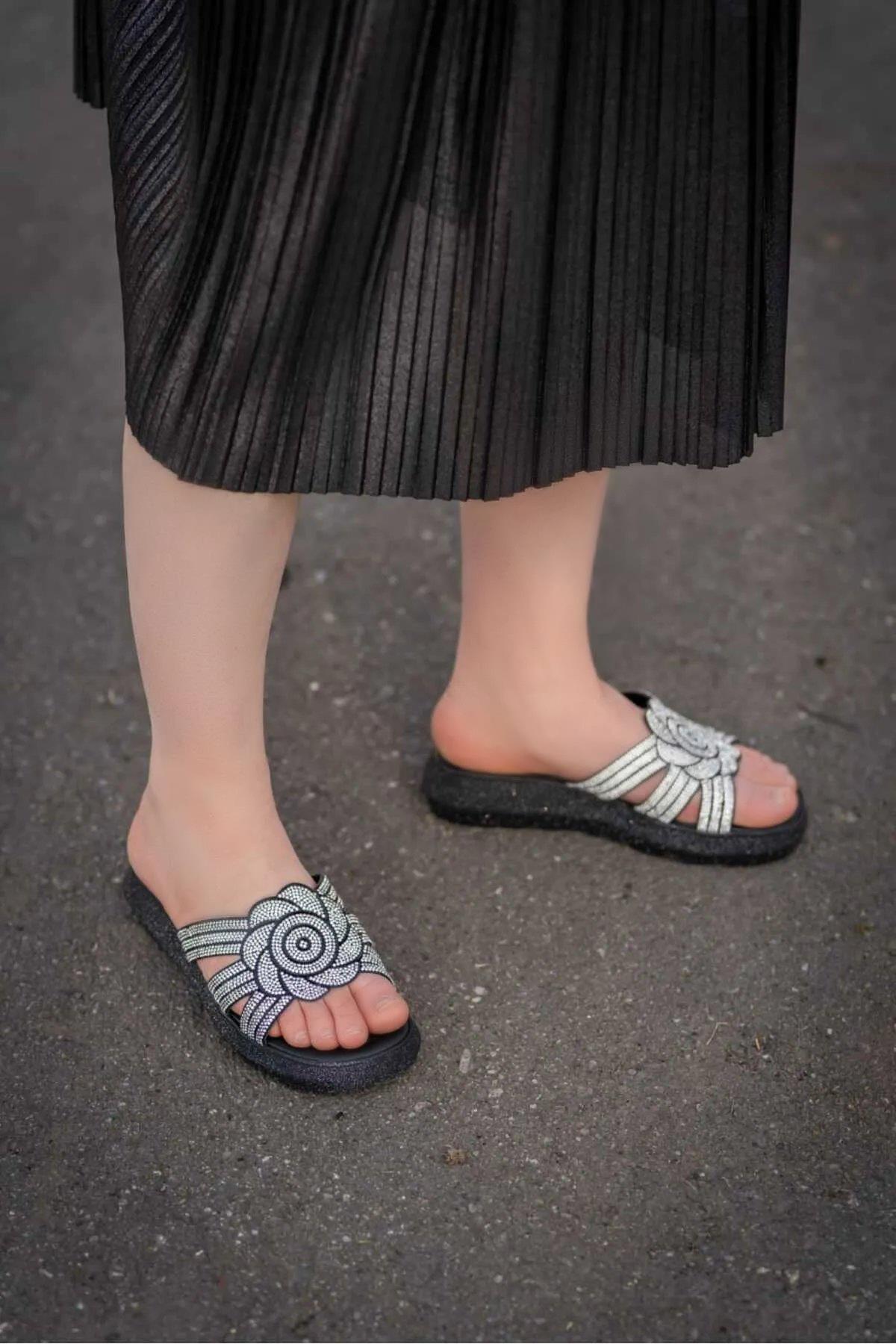 3066-5 Ayışığı Taşlı Kadın Günlük Düz Terlik - Görsel 3