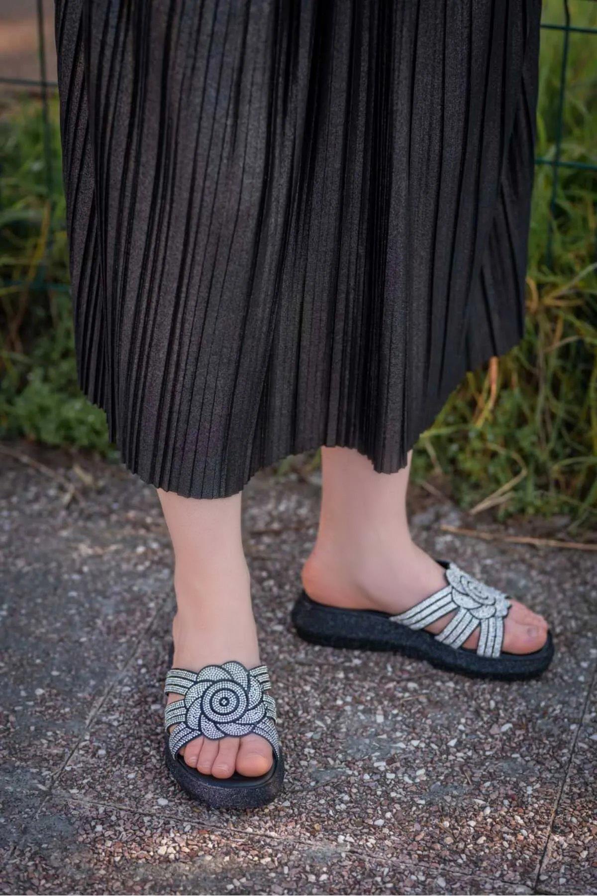 3066-5 Ayışığı Taşlı Kadın Günlük Düz Terlik - Görsel 4