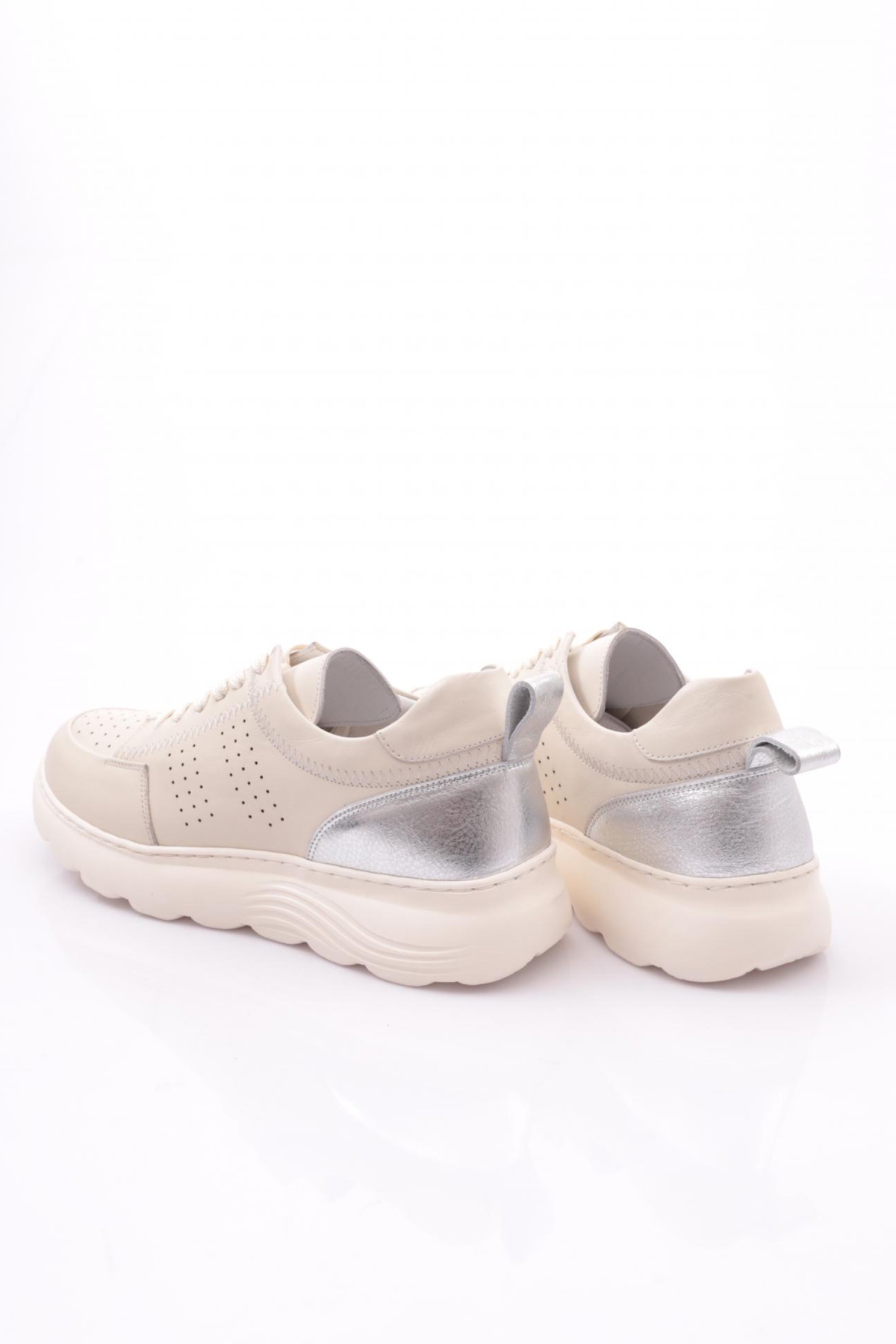 92552 Kadin Bağcikli Spor Ayakkabi - Görsel 4
