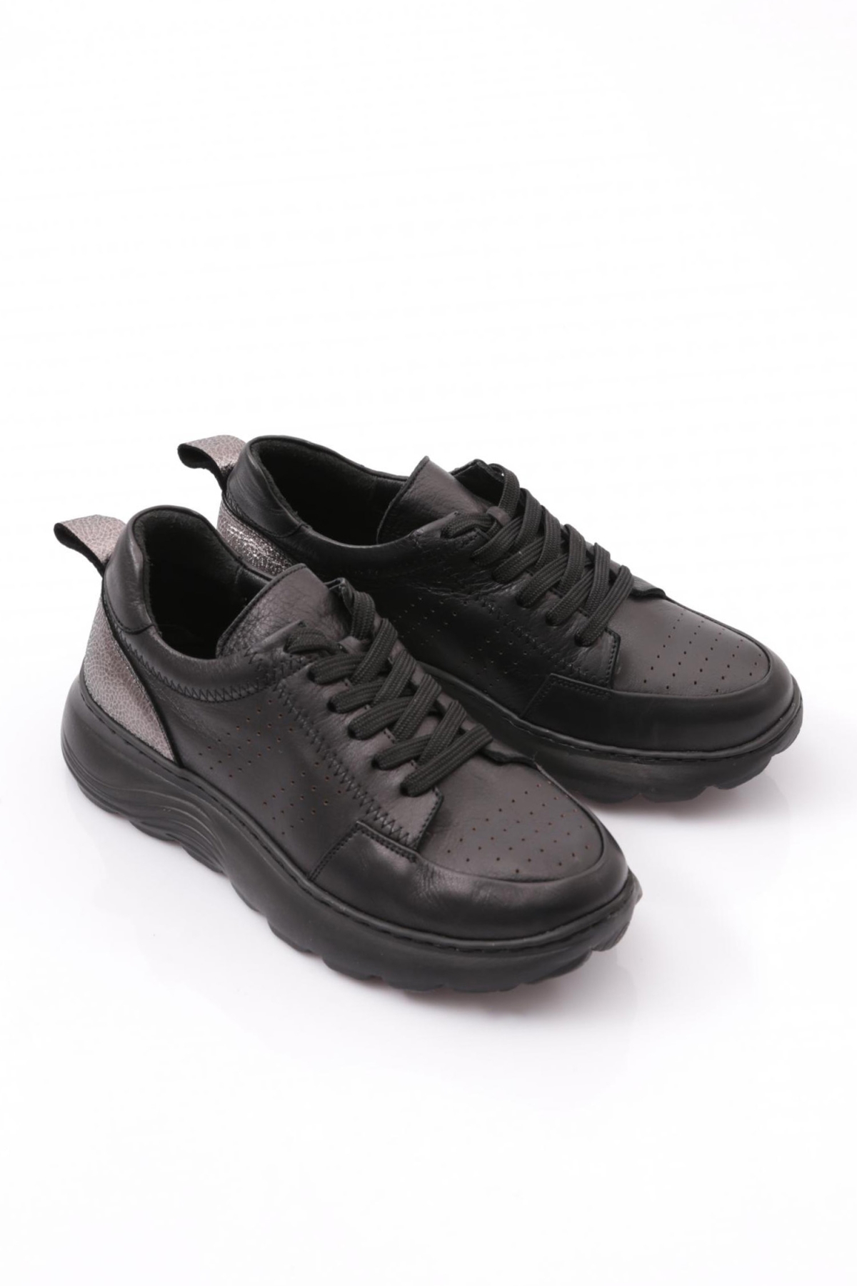 92552 Kadin Bağcikli Spor Ayakkabi - Görsel 3