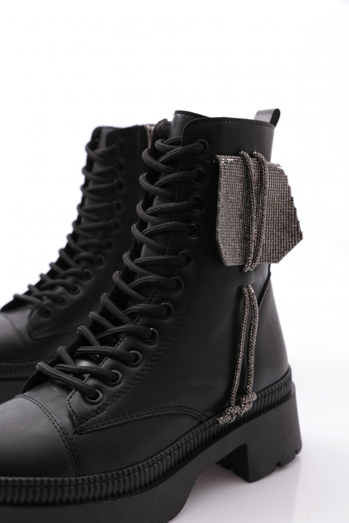 906223 Kadin Bot - Görsel 5