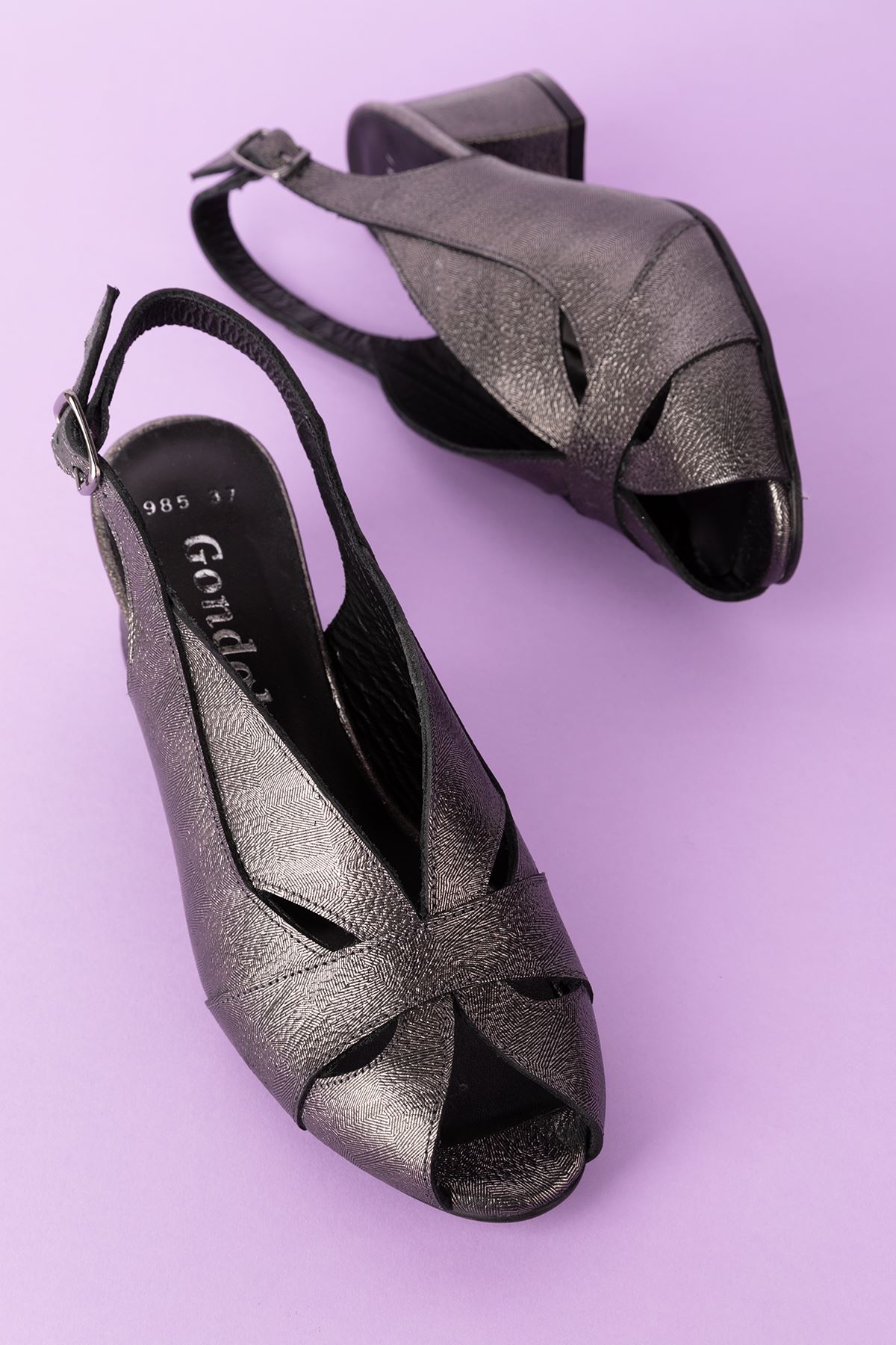 Gondol Hakiki Deri Klasik Topuklu Ayakkabı şhn.985 - Görsel 3