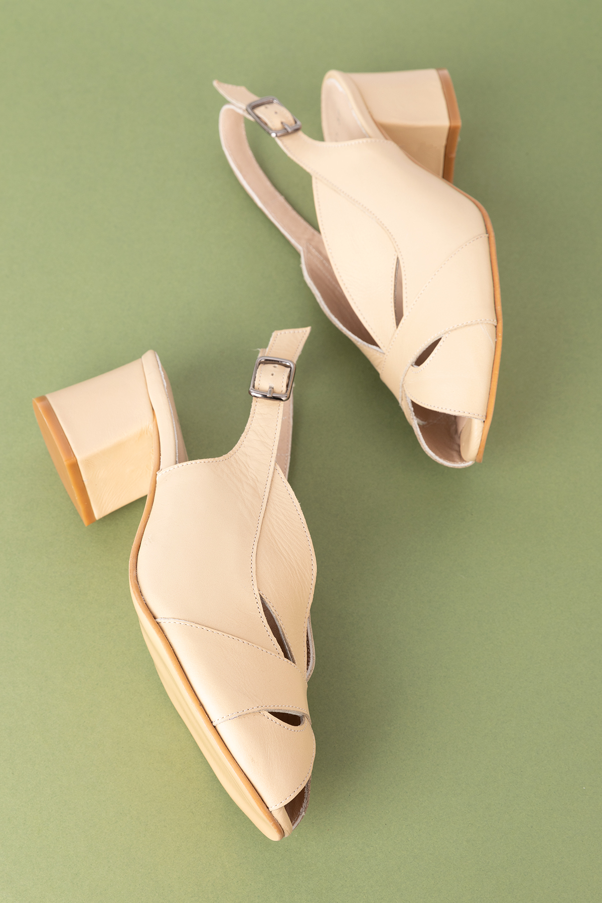 Gondol Hakiki Deri Klasik Topuklu Ayakkabı şhn.985 - Görsel 3