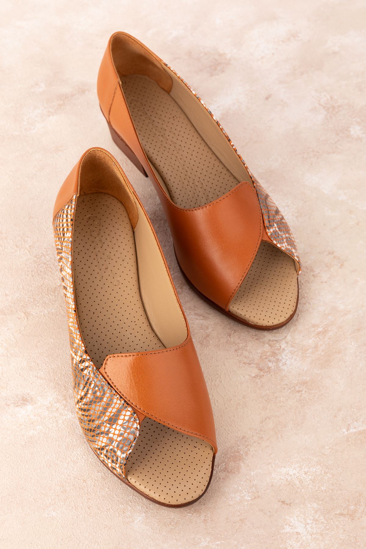 Gondol Kadın Hakiki Deri Kısa Topuklu Rahat Ayakkabı msa.42 - Görsel 3