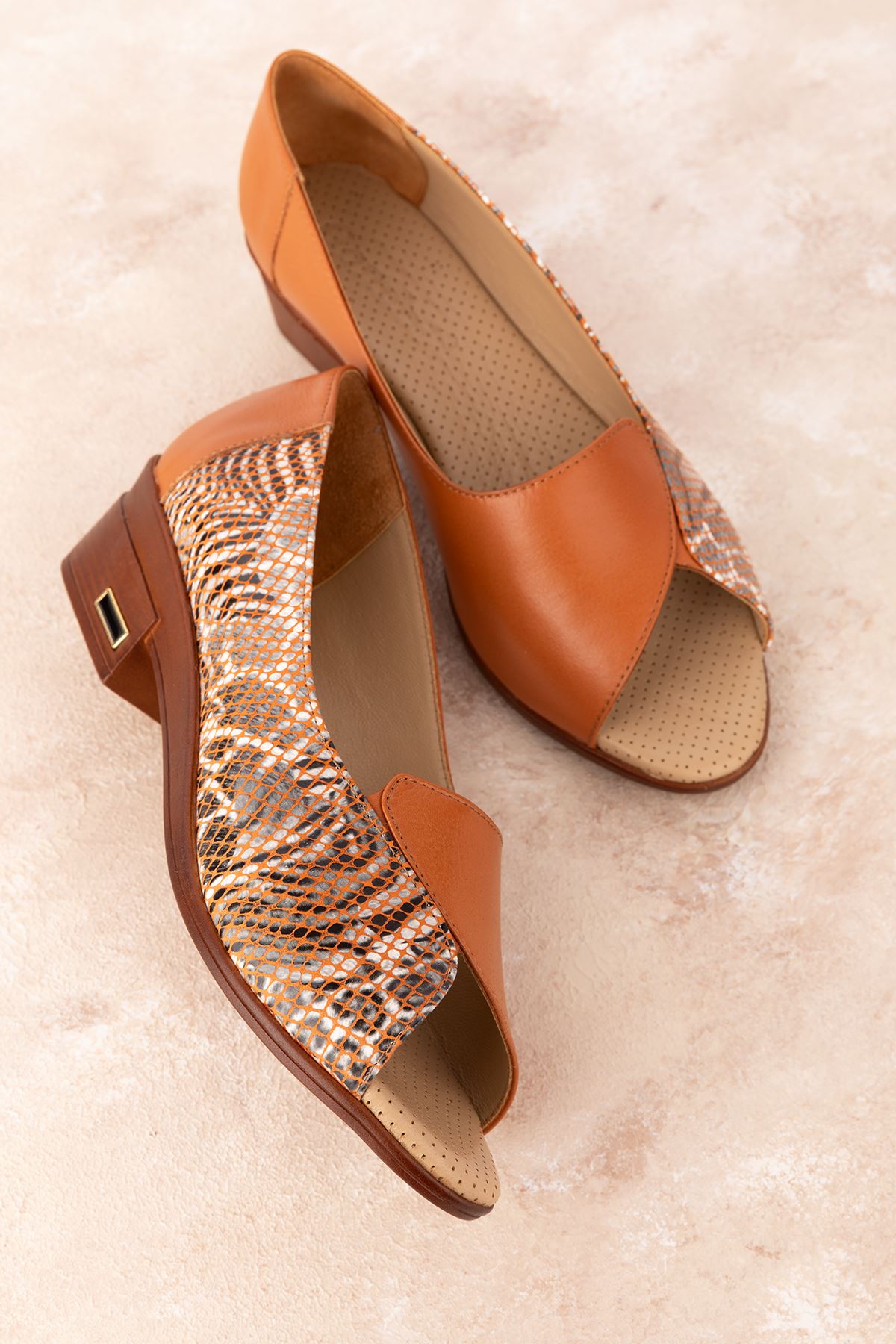 Gondol Kadın Hakiki Deri Kısa Topuklu Rahat Ayakkabı msa.42 - Görsel 4