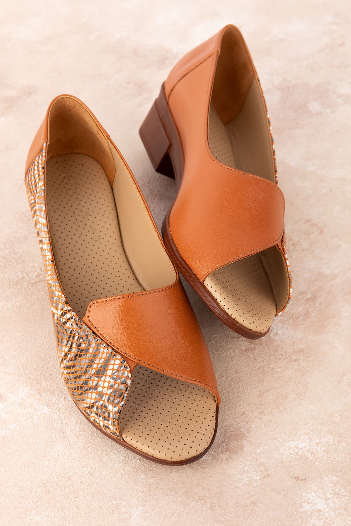 Gondol Kadın Hakiki Deri Kısa Topuklu Rahat Ayakkabı msa.42 - Görsel 5