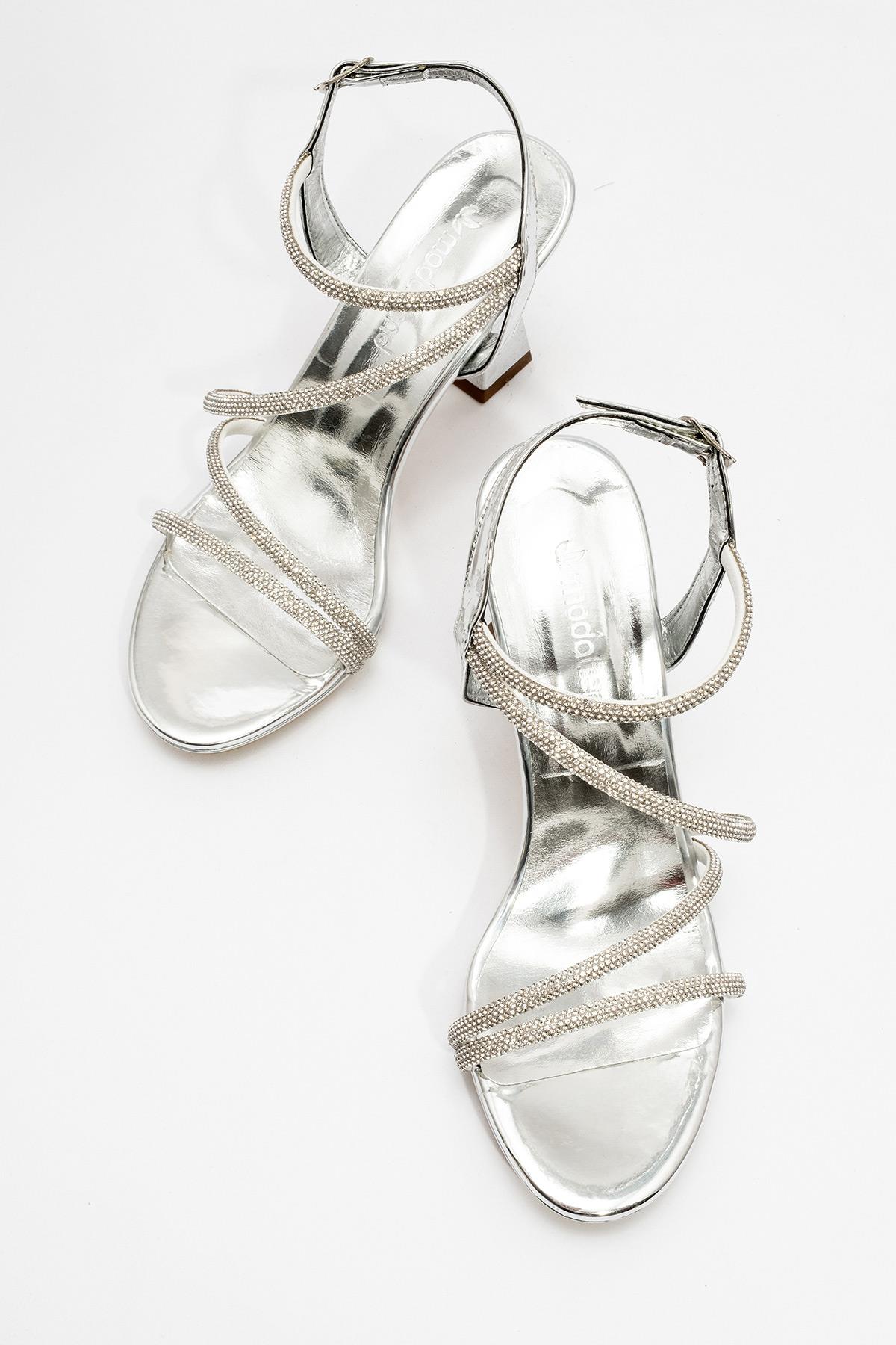 Çapraz Taşlı Kadın Topuklu Sandalet GÜMÜŞ AYNA - Görsel 6