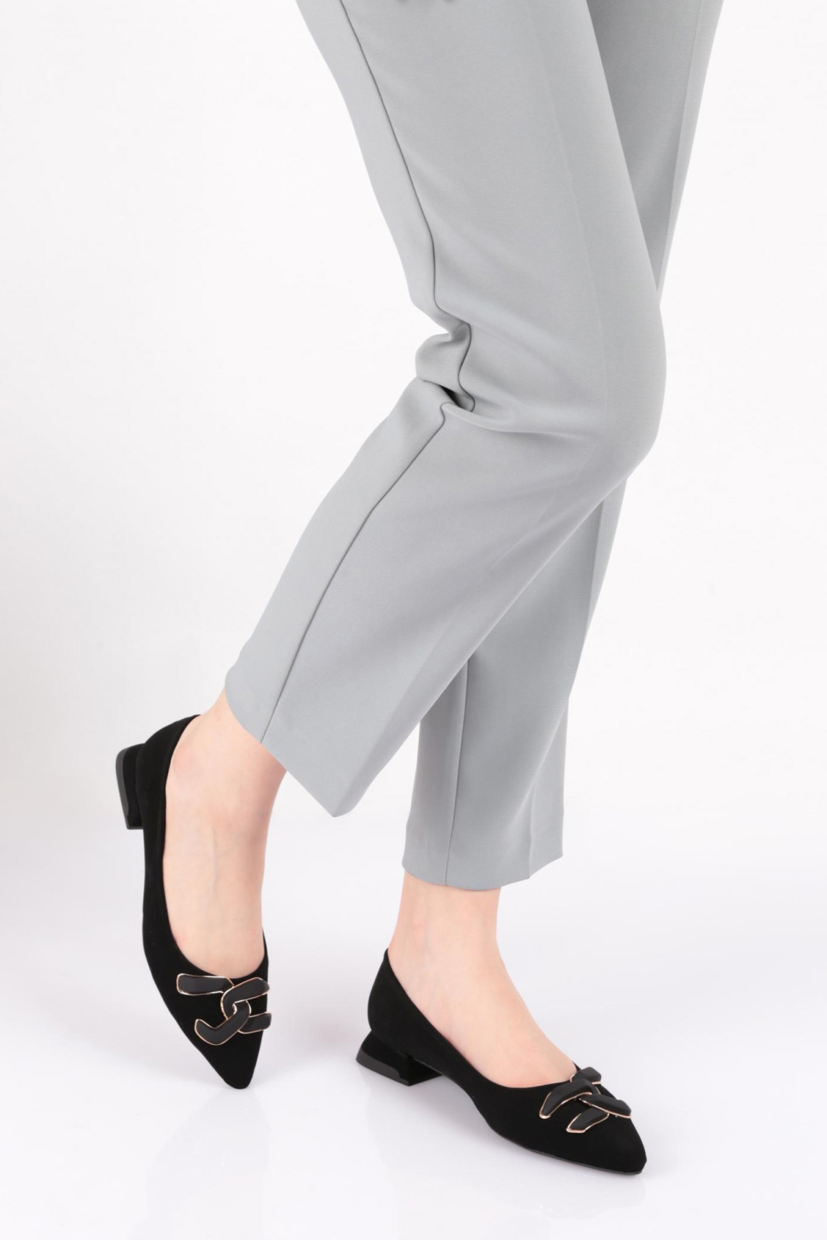 2606-23Y Kadin Sivri Burun Metal Tokali Babet - Görsel 6