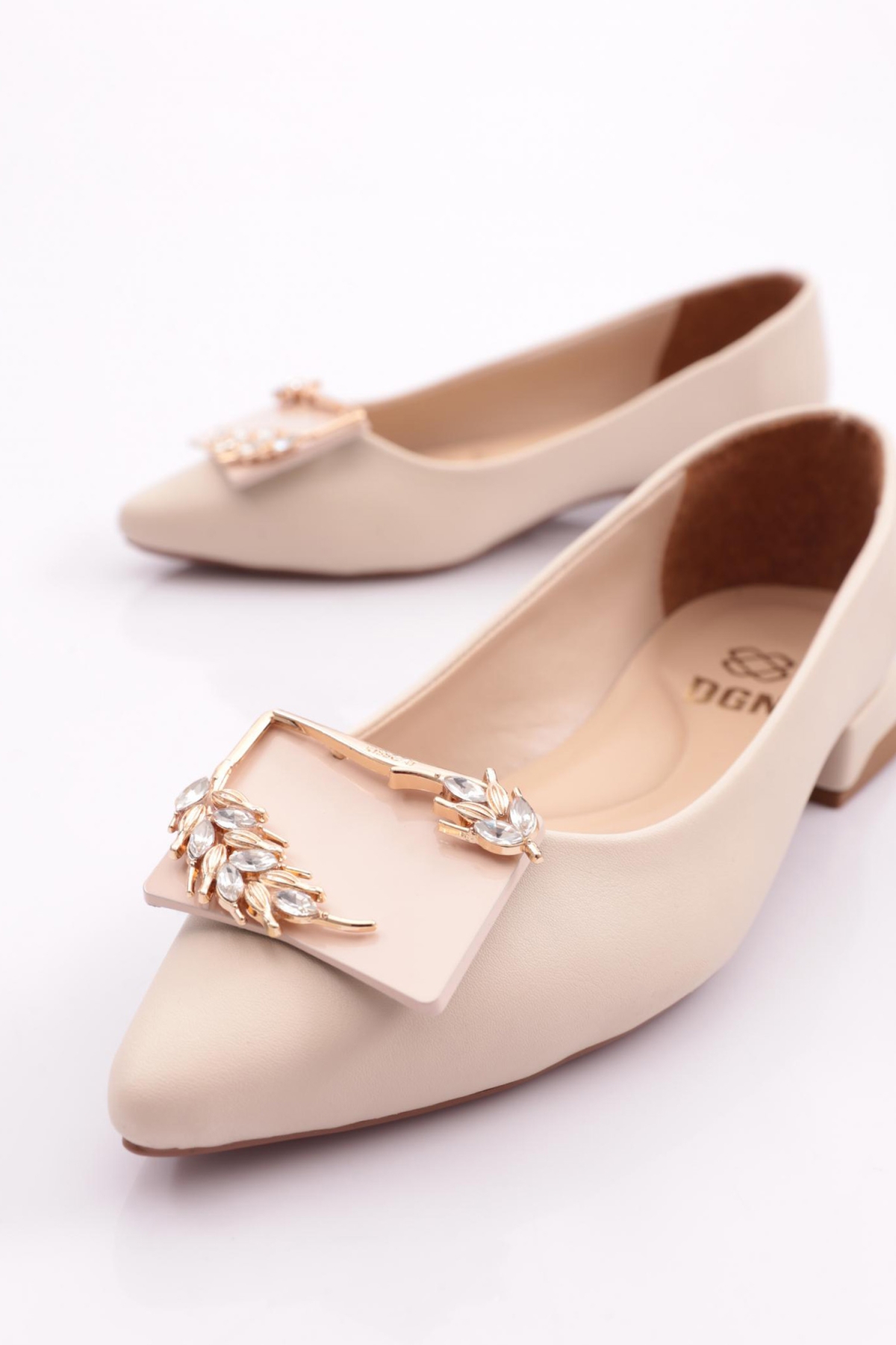 2876 Kadin Yaprak Broşlu Babet - Görsel 5