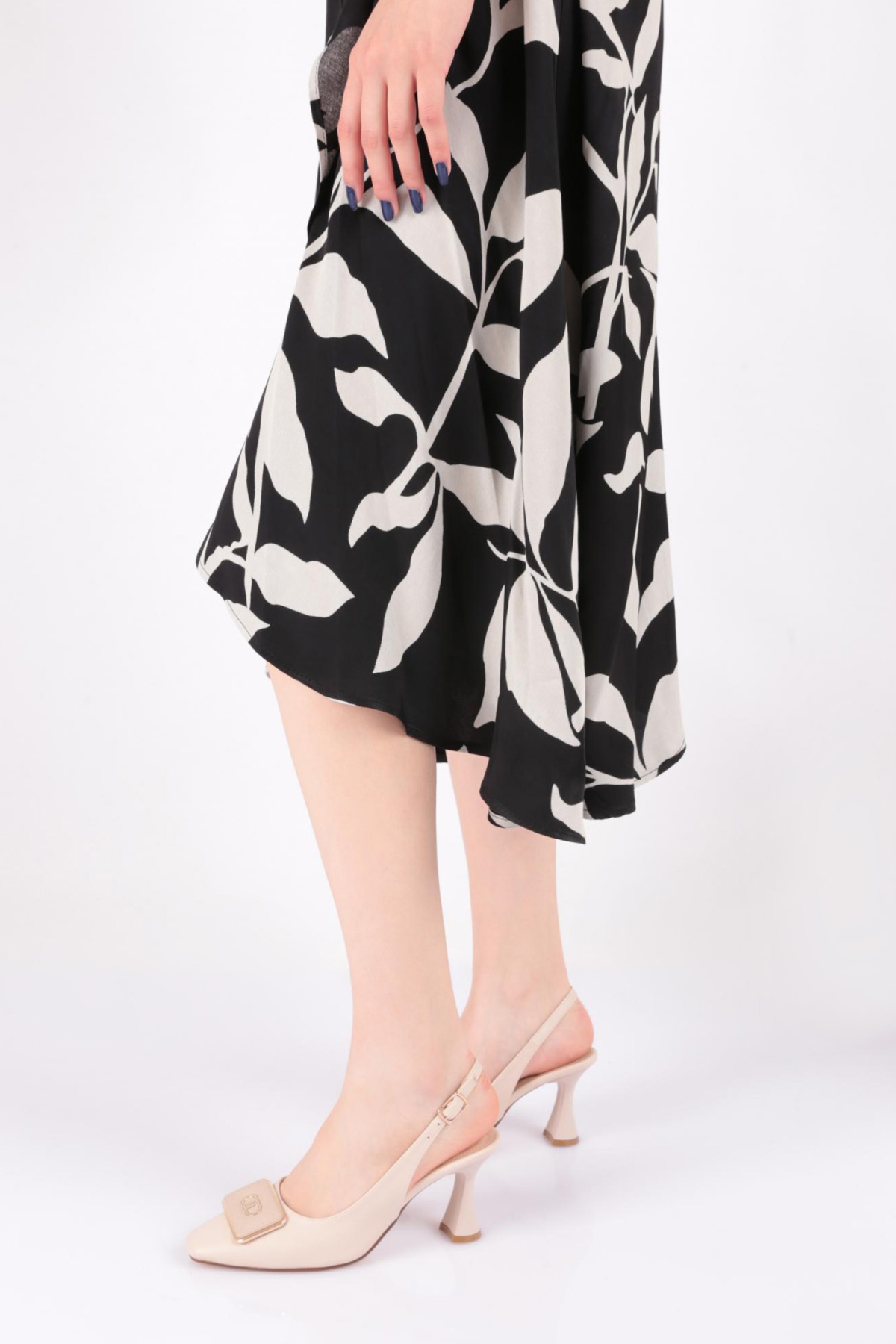 24233 Kadin Arkasi Açik Topuklu Ayakkabi - Görsel 6