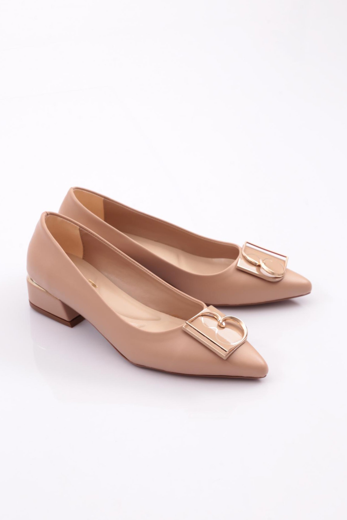 6874 Kadin Metal Broşlu Topuklu Ayakkabi - Görsel 3