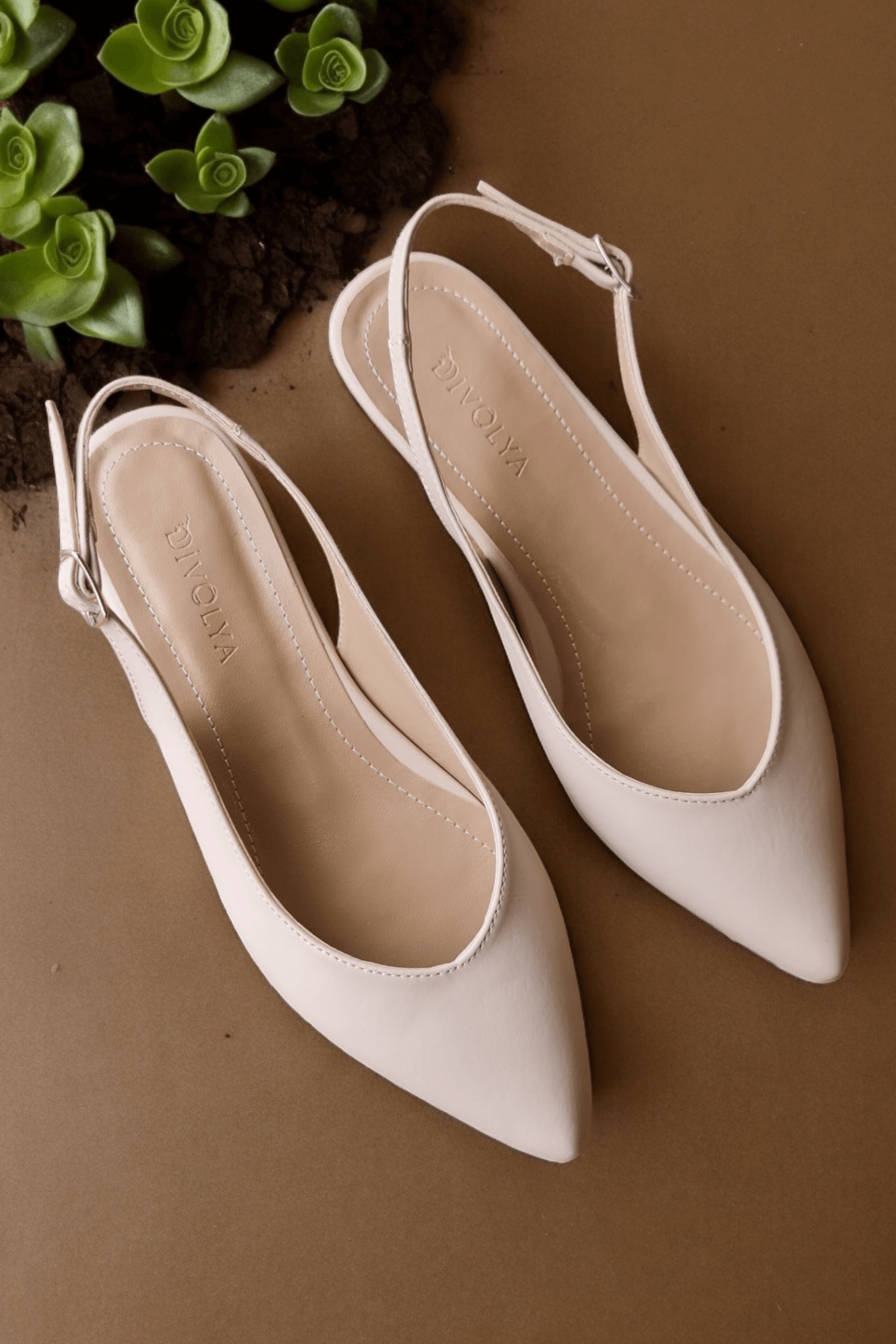 Divolya Divolya Luke Bej (2 cm Topuklu) Sivri Burun Günlük Kullanım Babet Flo'da! Bej - 2. görsel