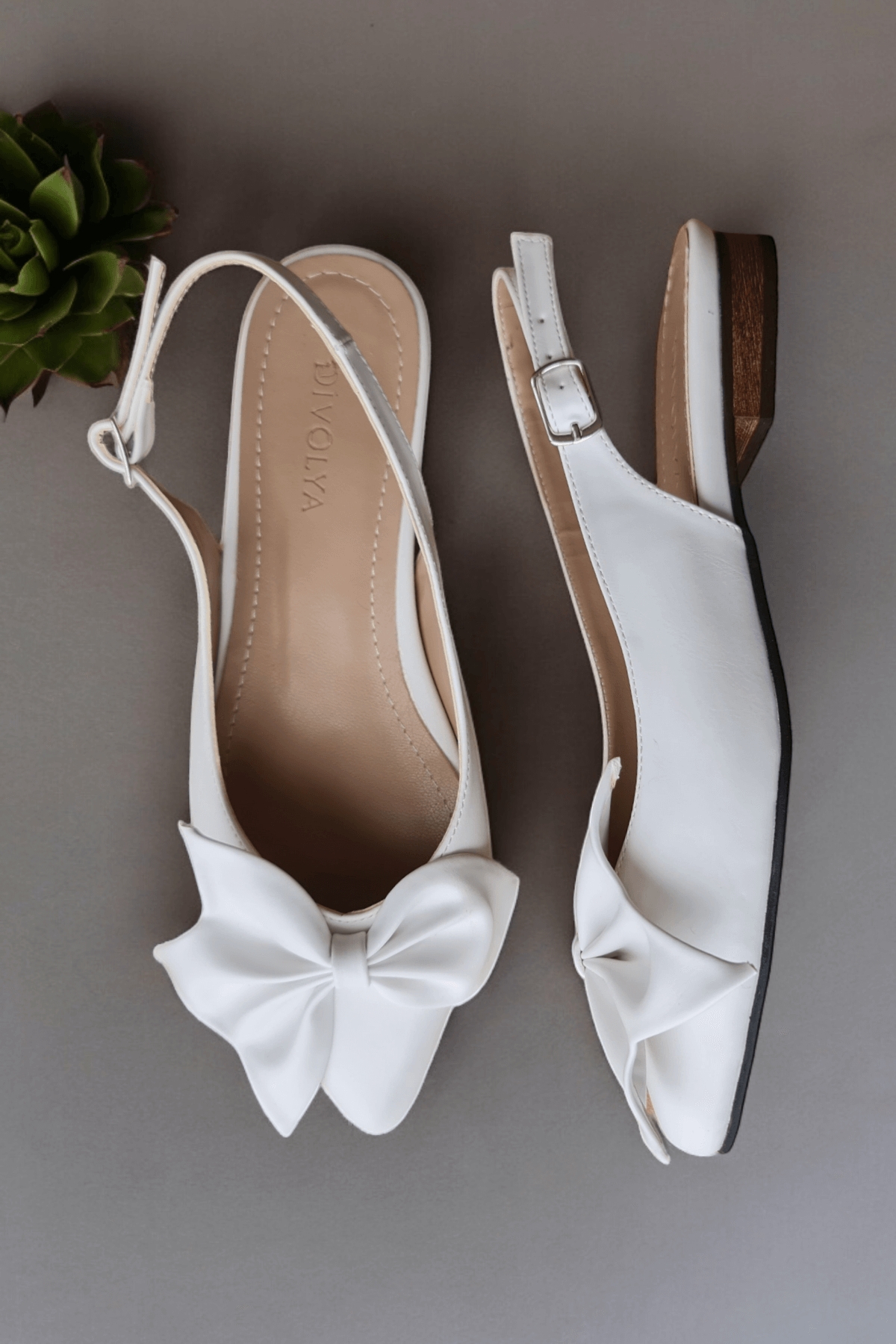 Nunka Beyaz Fiyonklu (2 cm Topuklu) Bilekten Bantlı Sivri Burun Günlük Babet - Görsel 6