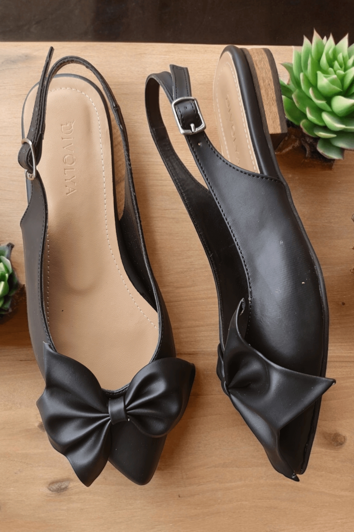 Divolya Nunka Siyah Fiyonklu (2 cm Topuklu) Bilekten Bantlı Sivri Burun Günlük Babet - Görsel 5