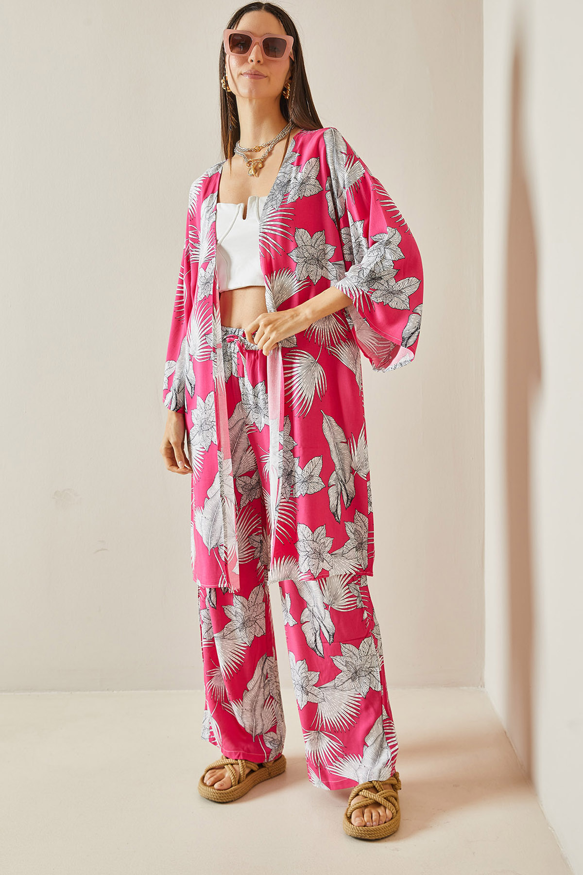 Pembe Çiçek Desenli Kimono Takım 5YXK8-48600-20