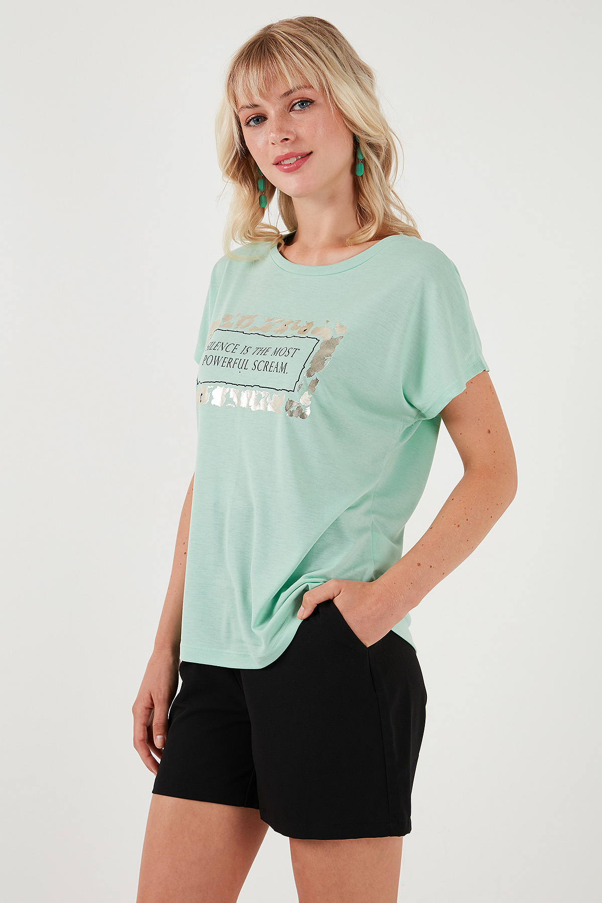 https://floimages.mncdn.com/media/catalog/product/24-06/03/201231153-2-1717393161.jpg