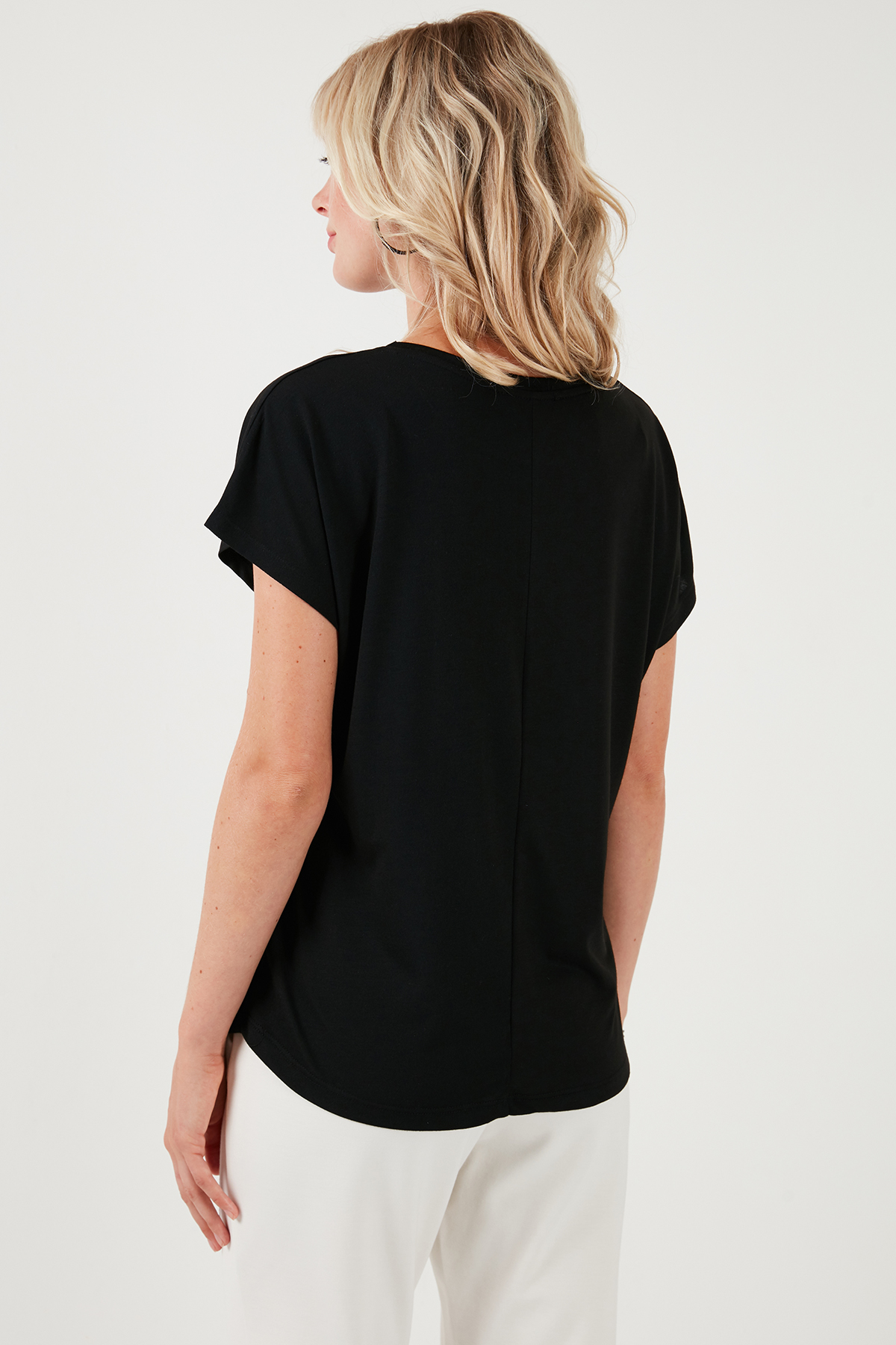 https://floimages.mncdn.com/media/catalog/product/24-06/03/201231162-5-1717393177.jpg