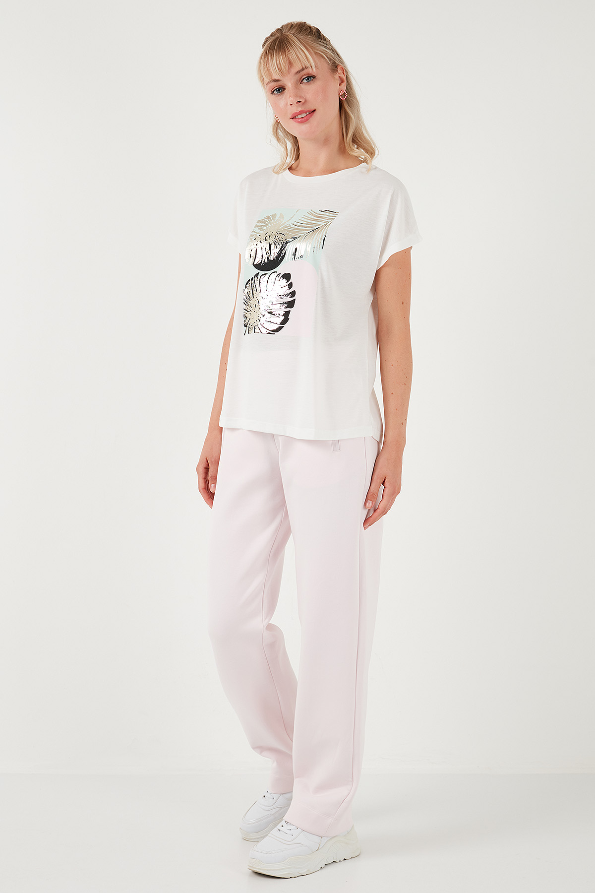 https://floimages.mncdn.com/media/catalog/product/24-06/03/201231170-4-1717393190.jpg