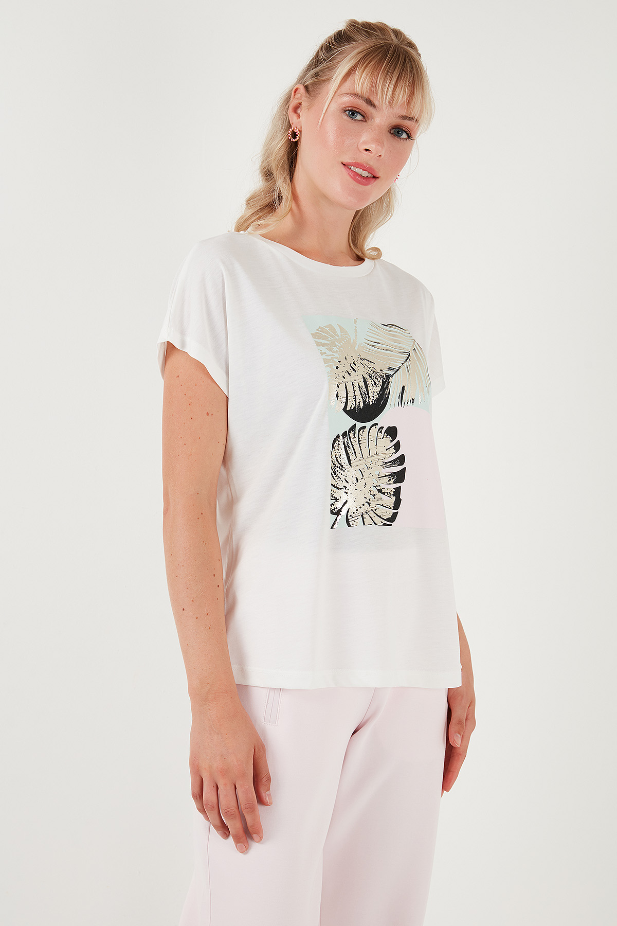 https://floimages.mncdn.com/media/catalog/product/24-06/03/201231170-6-1717393192.jpg