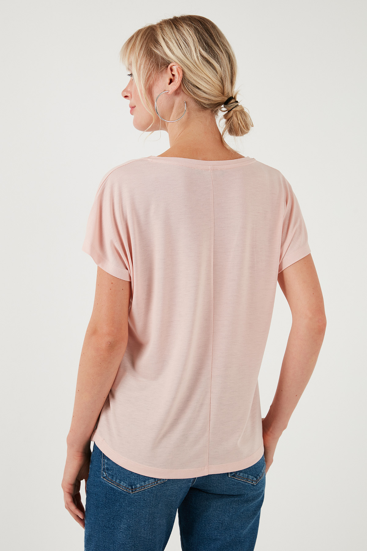 https://floimages.mncdn.com/media/catalog/product/24-06/03/201231184-5-1717393214.jpg