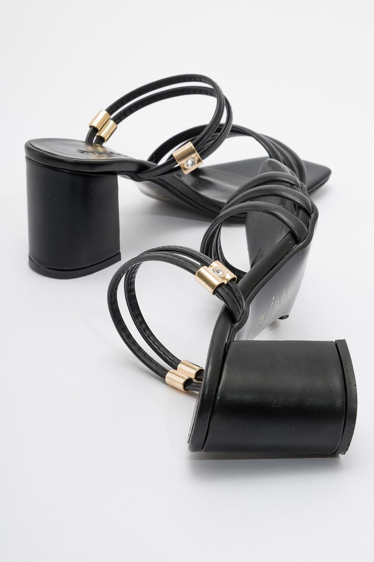 Kadın Küt Burunlu SİYAH CİLT - Görsel 5