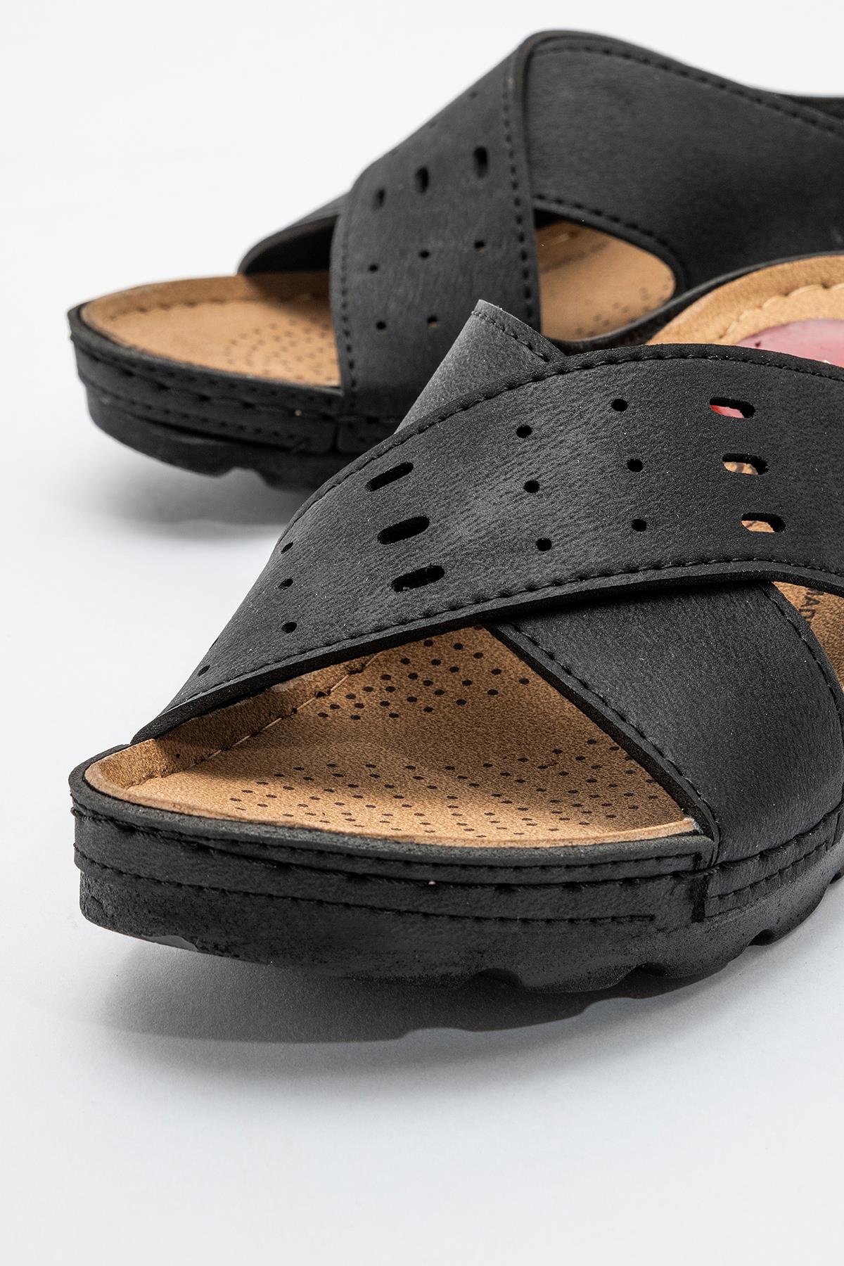 Kadın Düz Terlik SİYAH - Görsel 4