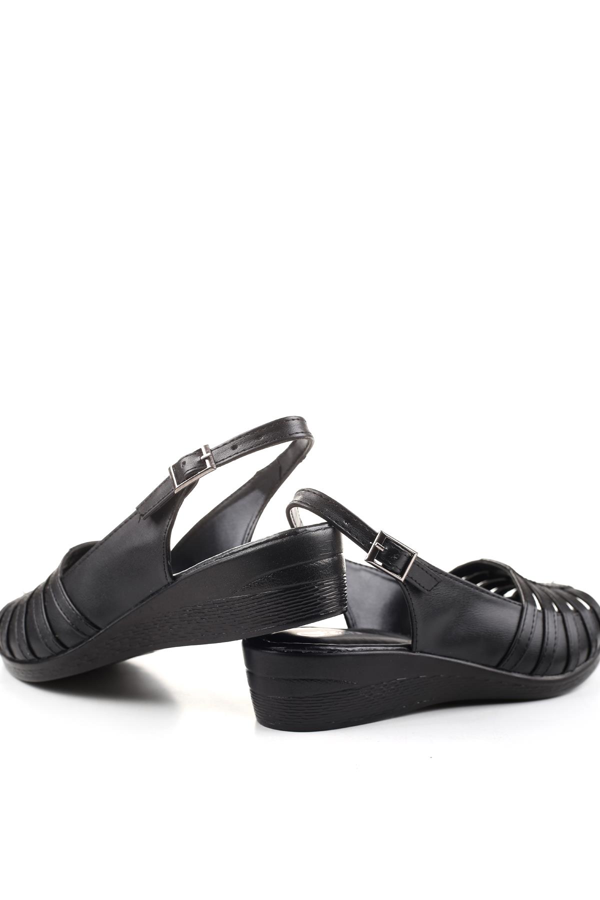 3785 Ortopedik Büyük Numara Kadın Günlük Sandalet - Görsel 5