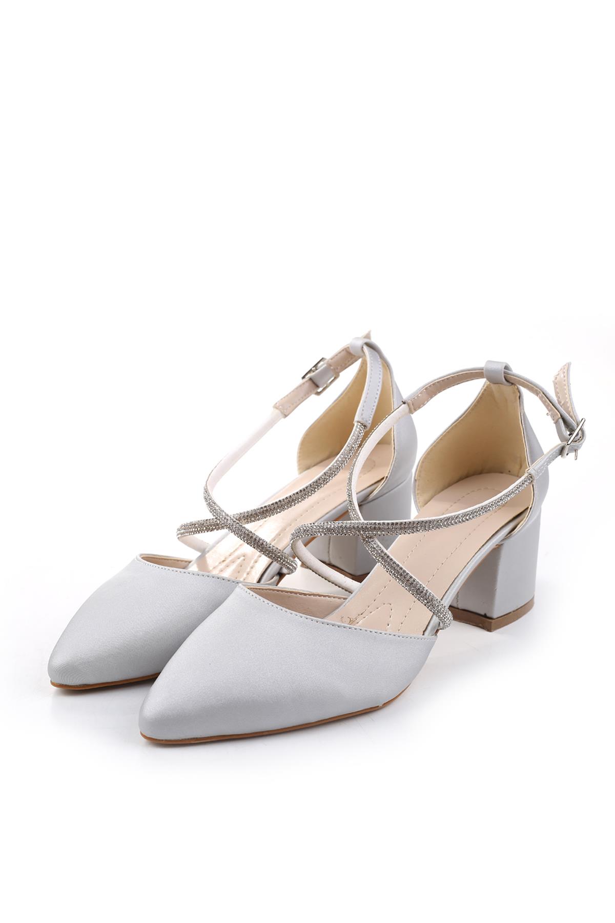 3909 Kadın Taş Detaylı 5,5 Cm Topuklu Saten Ayakkabı - Görsel 4